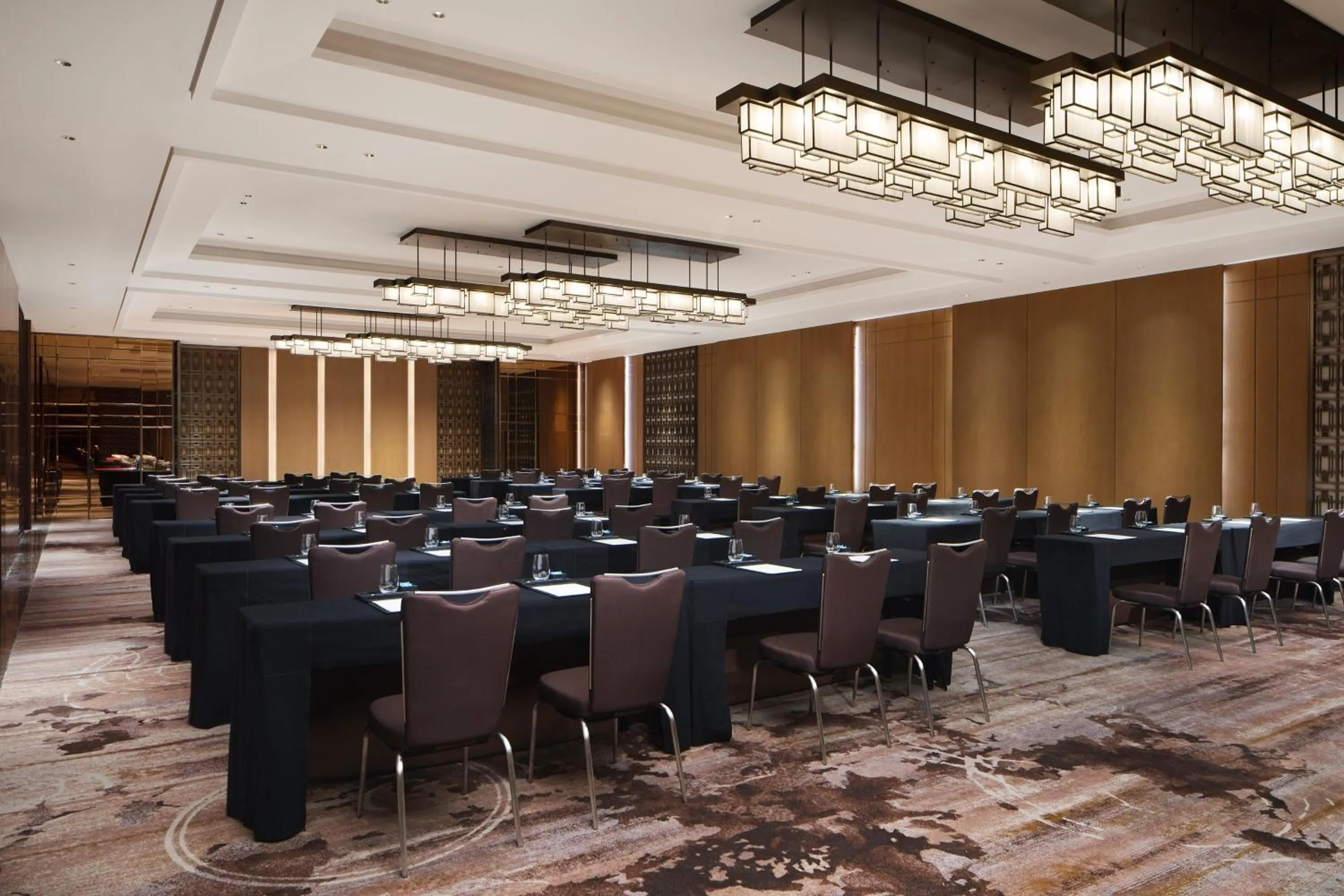 Meeting/conference room in Sheraton Yunfu Xinxing Hotel