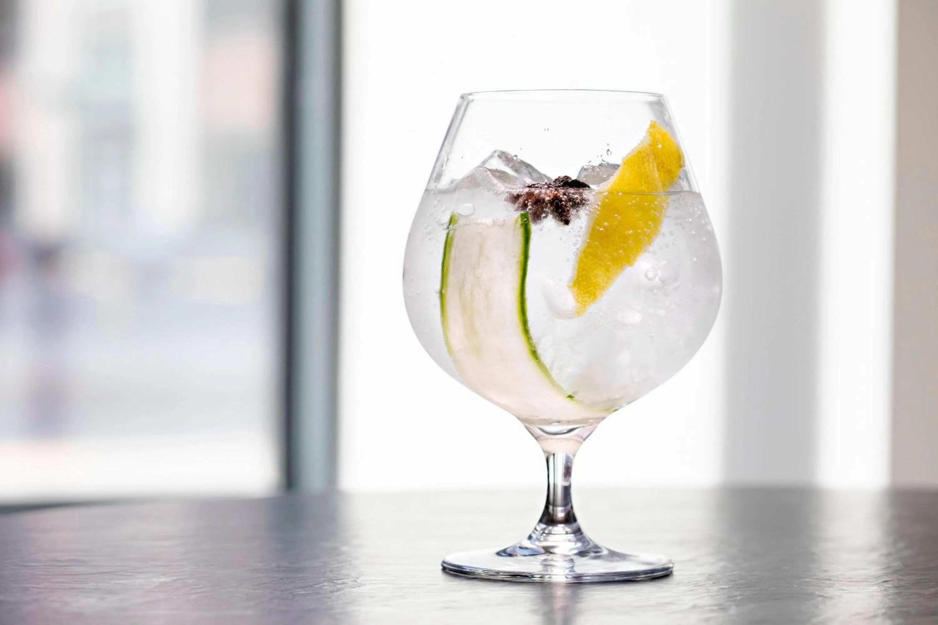 Lounge or bar in AC Hotel by Marriott Grand Rapids Downtown