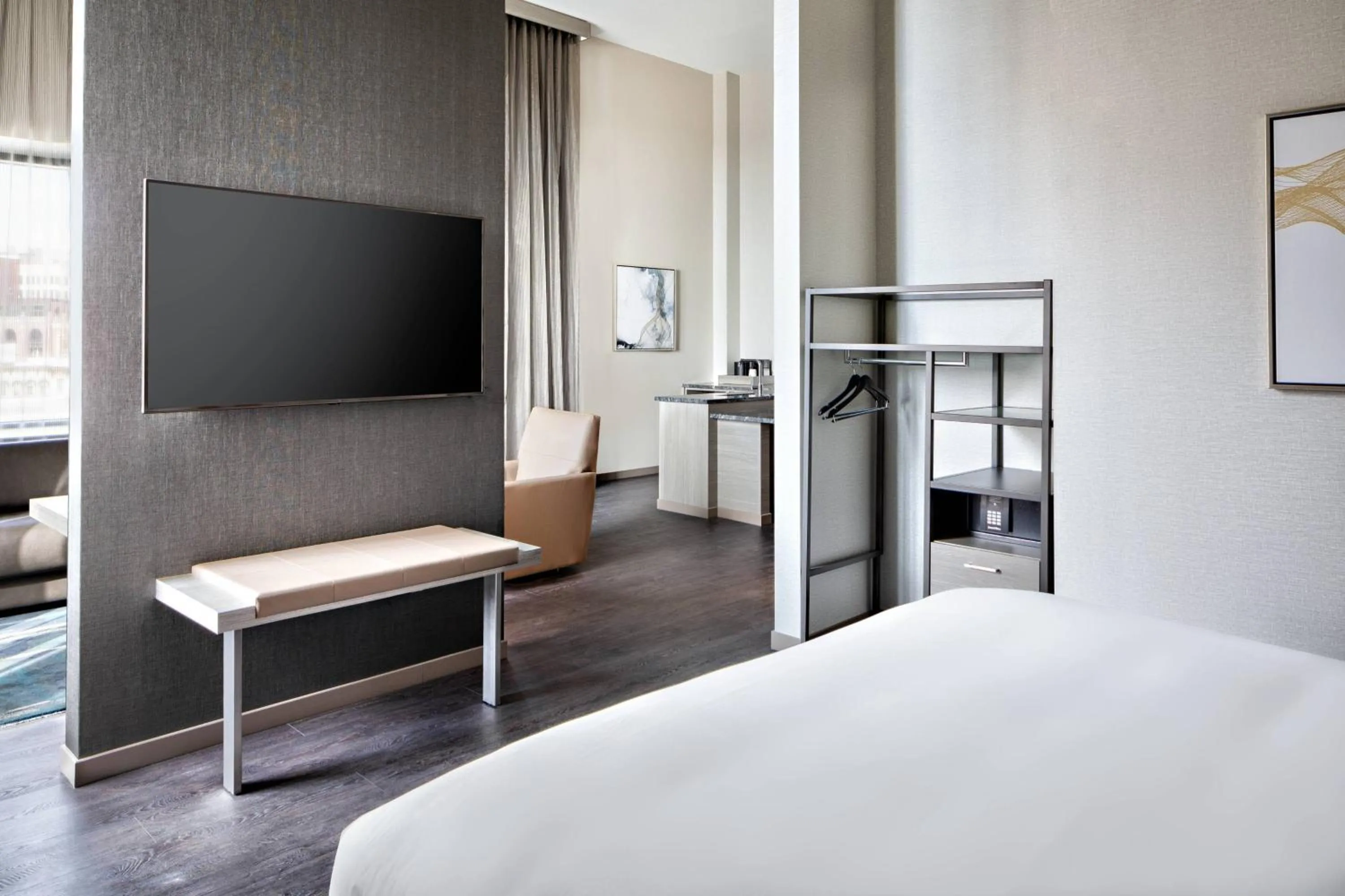 Lounge or bar, Bed in AC Hotel by Marriott Grand Rapids Downtown