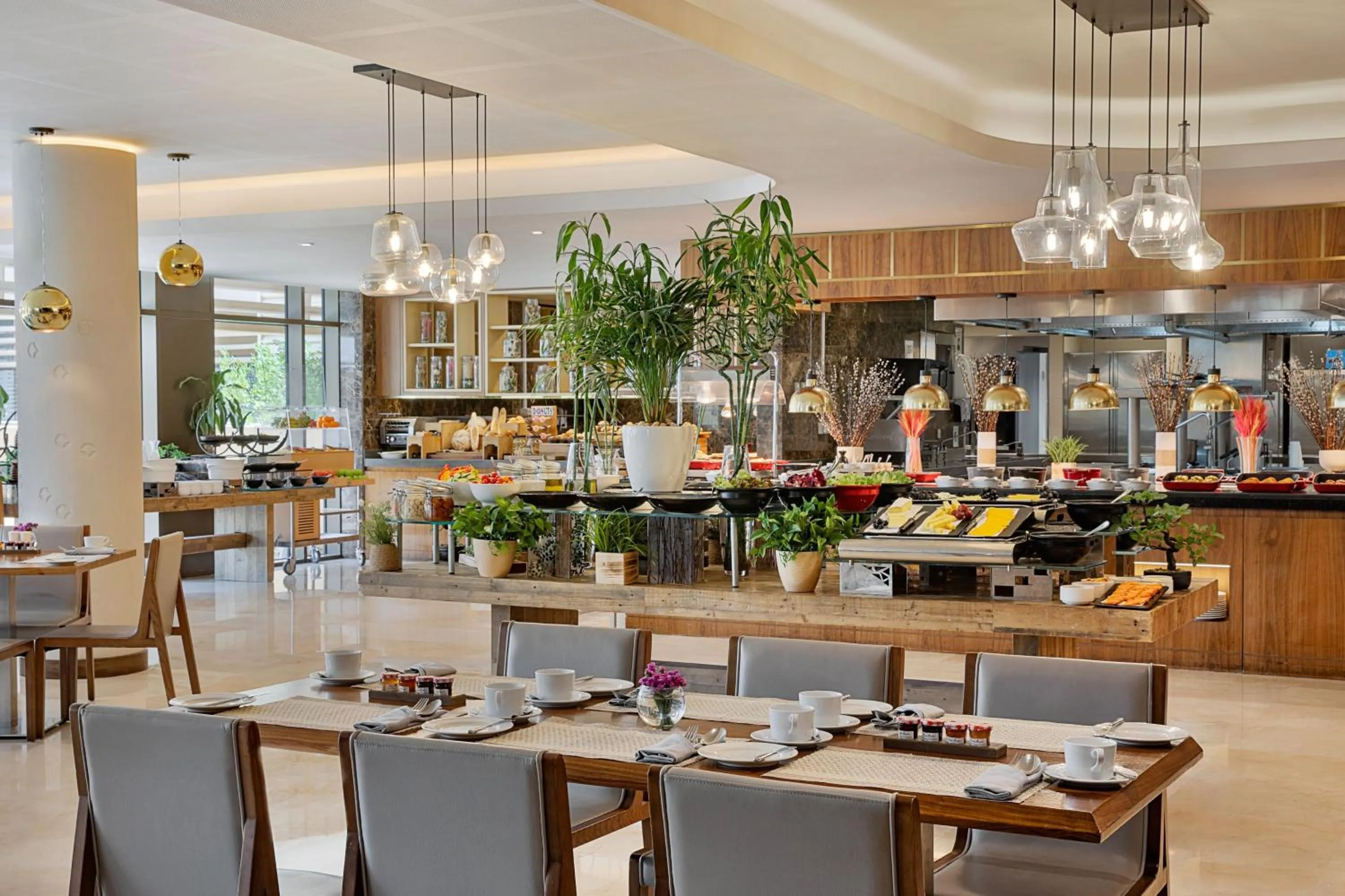 Restaurant/places to eat in Marriott Riyadh Diplomatic Quarter