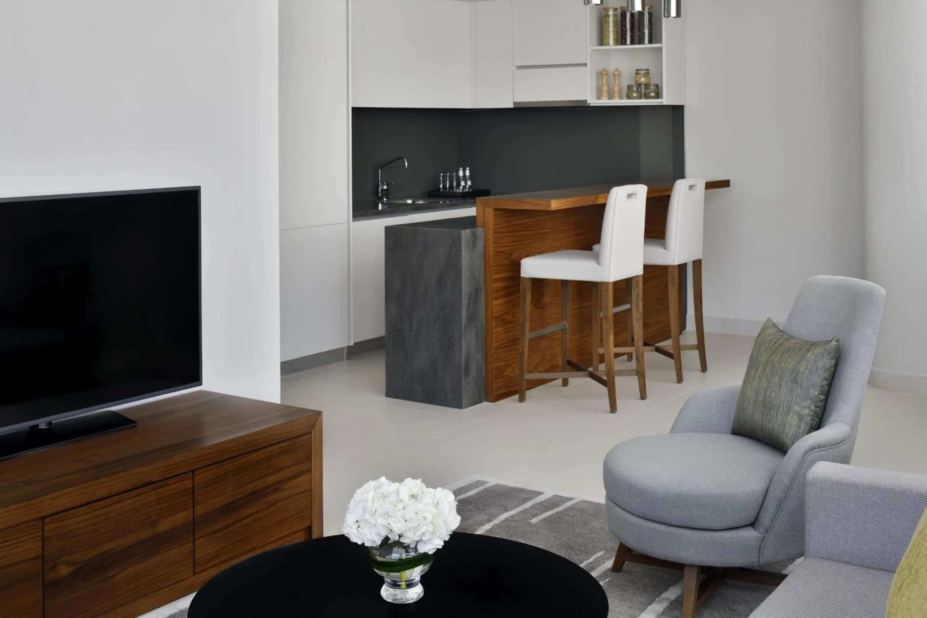 Living room in Riyadh Diplomatic Quarter - Marriott Executive Apartments