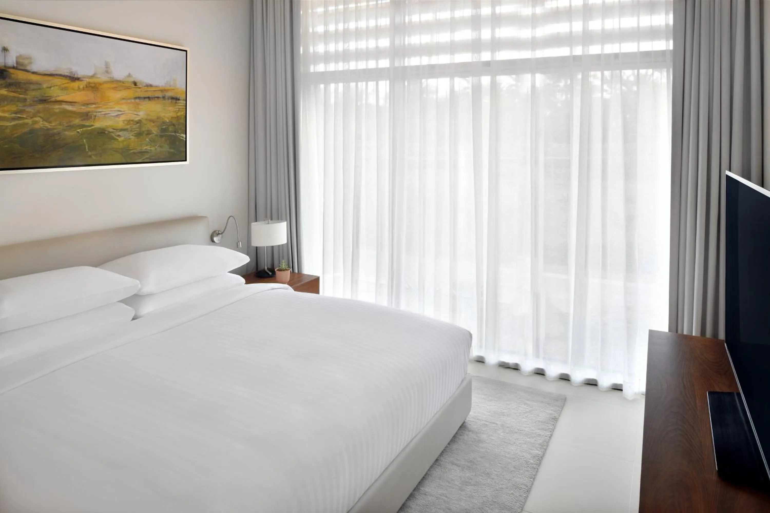 Bedroom, Bed in Riyadh Diplomatic Quarter - Marriott Executive Apartments