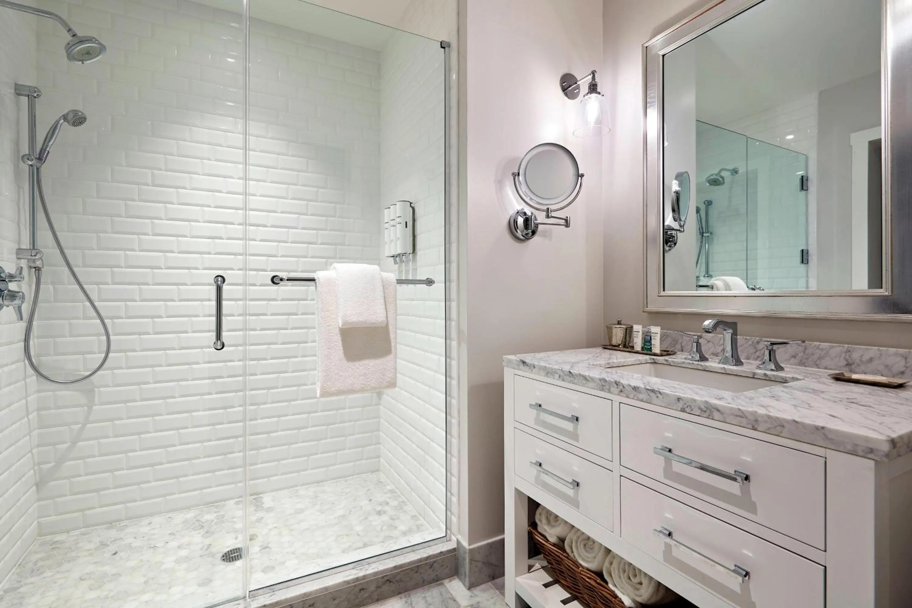 Bathroom in Vespera Resort on Pismo Beach, Autograph Collection