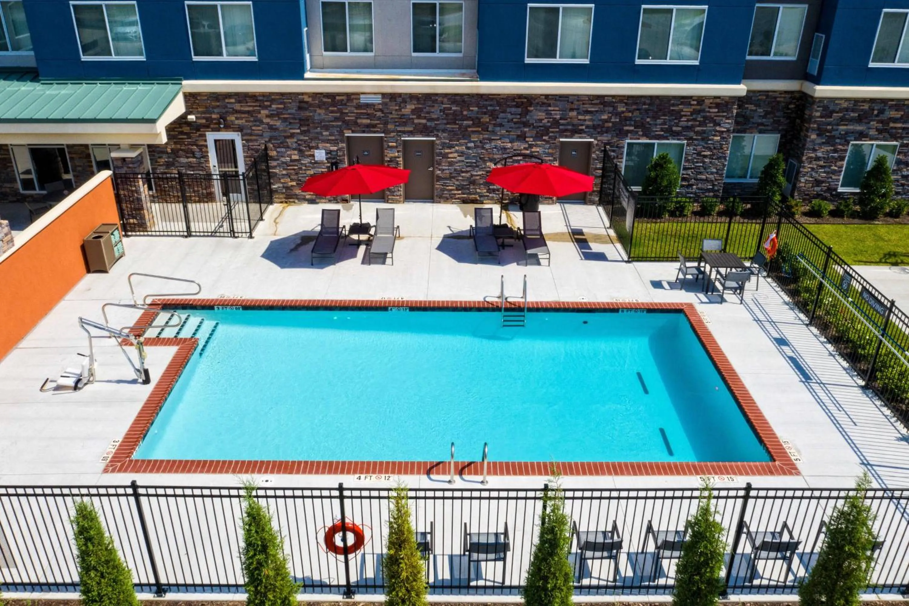 Swimming pool in Residence Inn by Marriott Tulsa Midtown