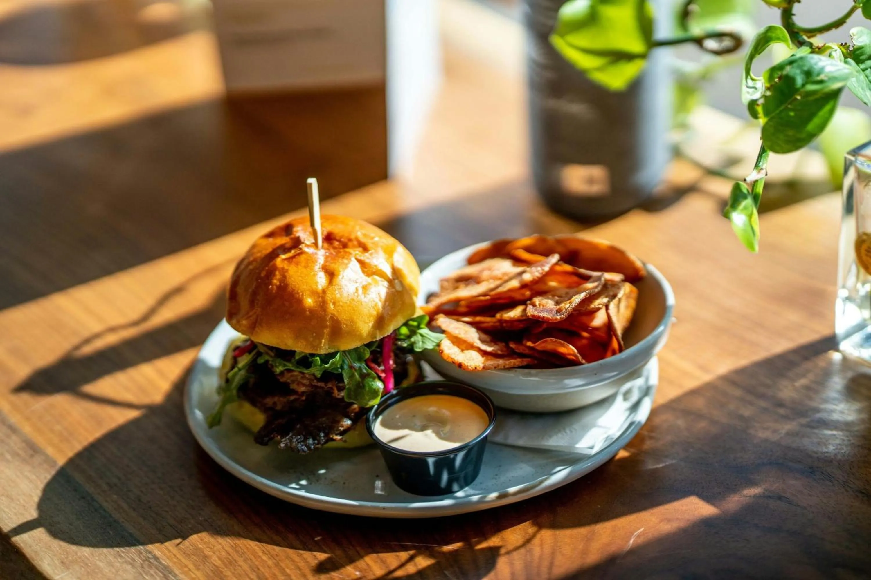 Restaurant/places to eat in Residence Inn by Marriott Calgary Downtown/Beltline District