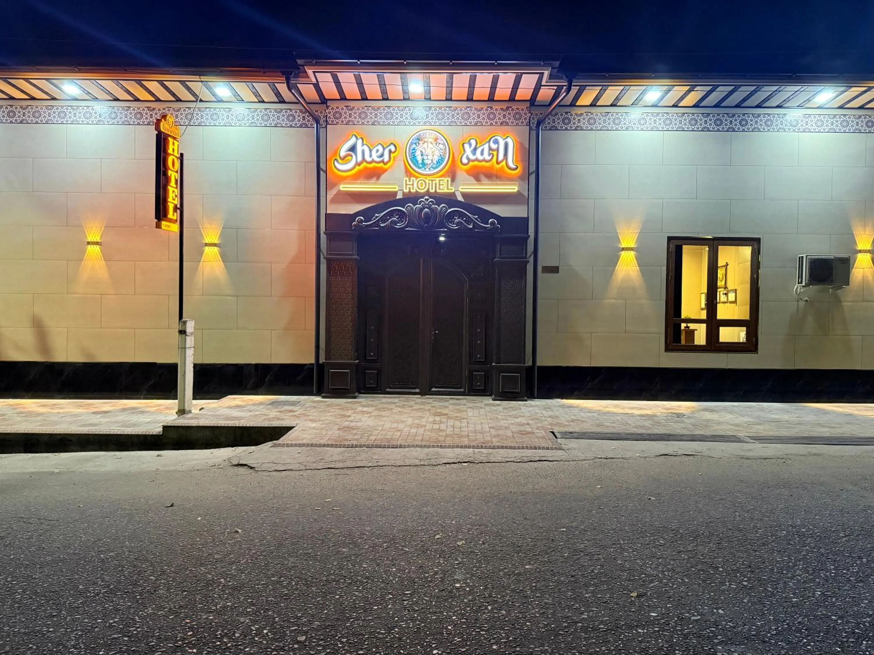 Facade/entrance in Sherxan Hotel