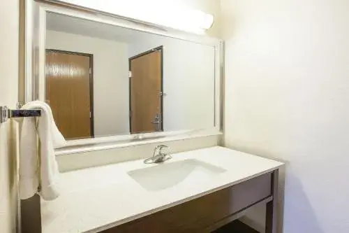 Baymont by Wyndham Auburn Baymont by Wyndham Auburn