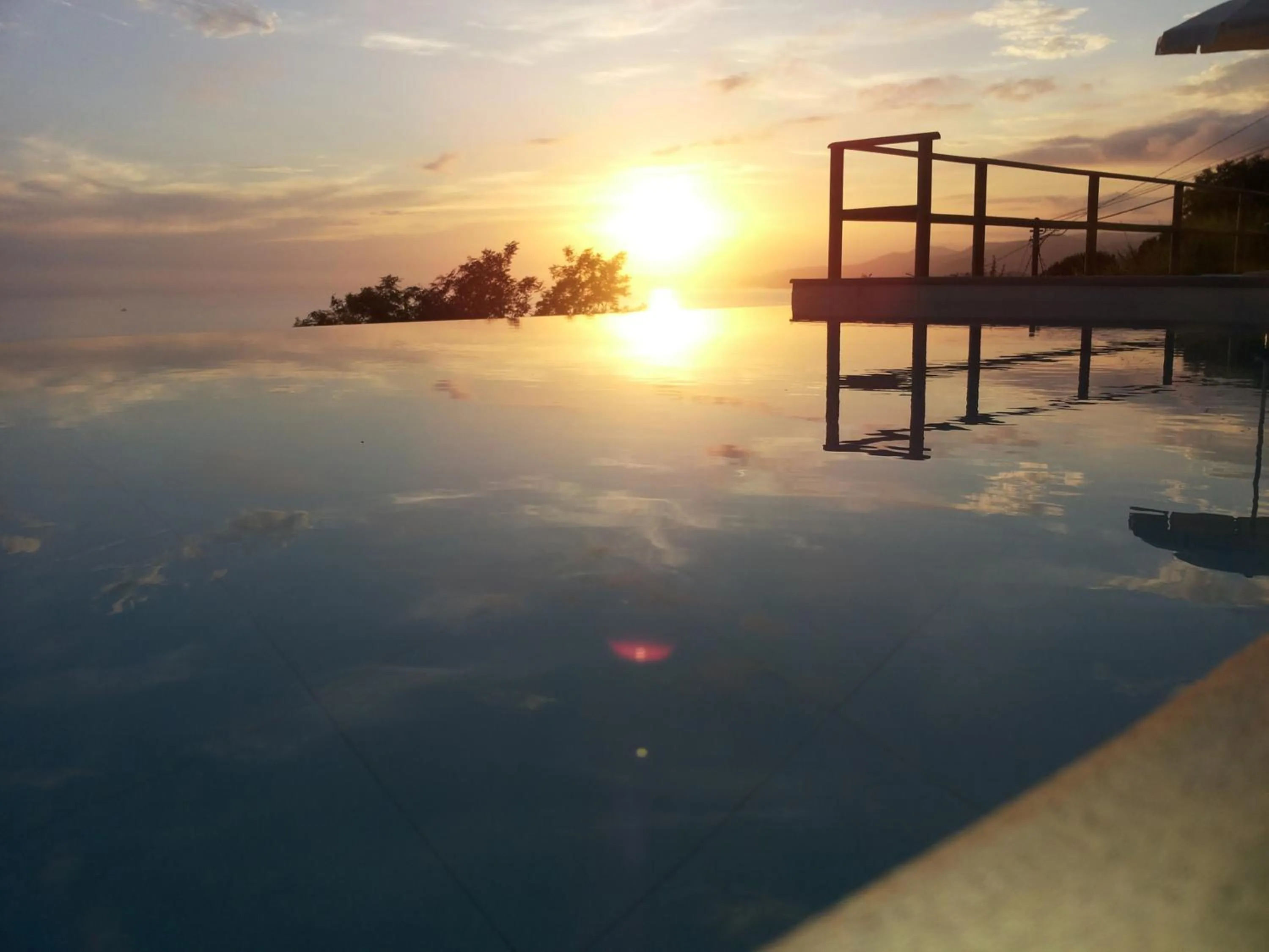 Swimming pool in Hotel La Giada del Mesco