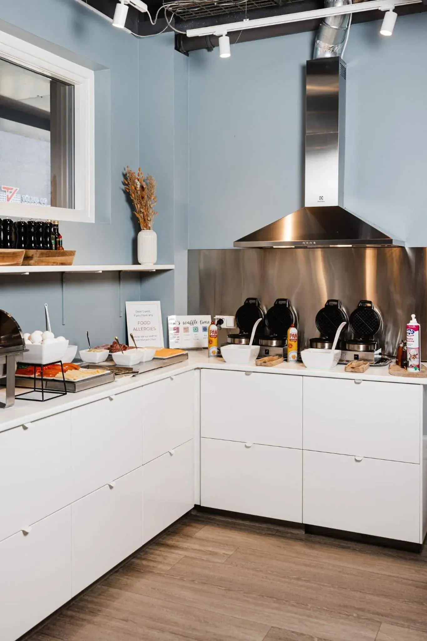 Buffet breakfast in ODDSSON Midtown Hotel Buffet breakfast in ODDSSON Midtown Hotel