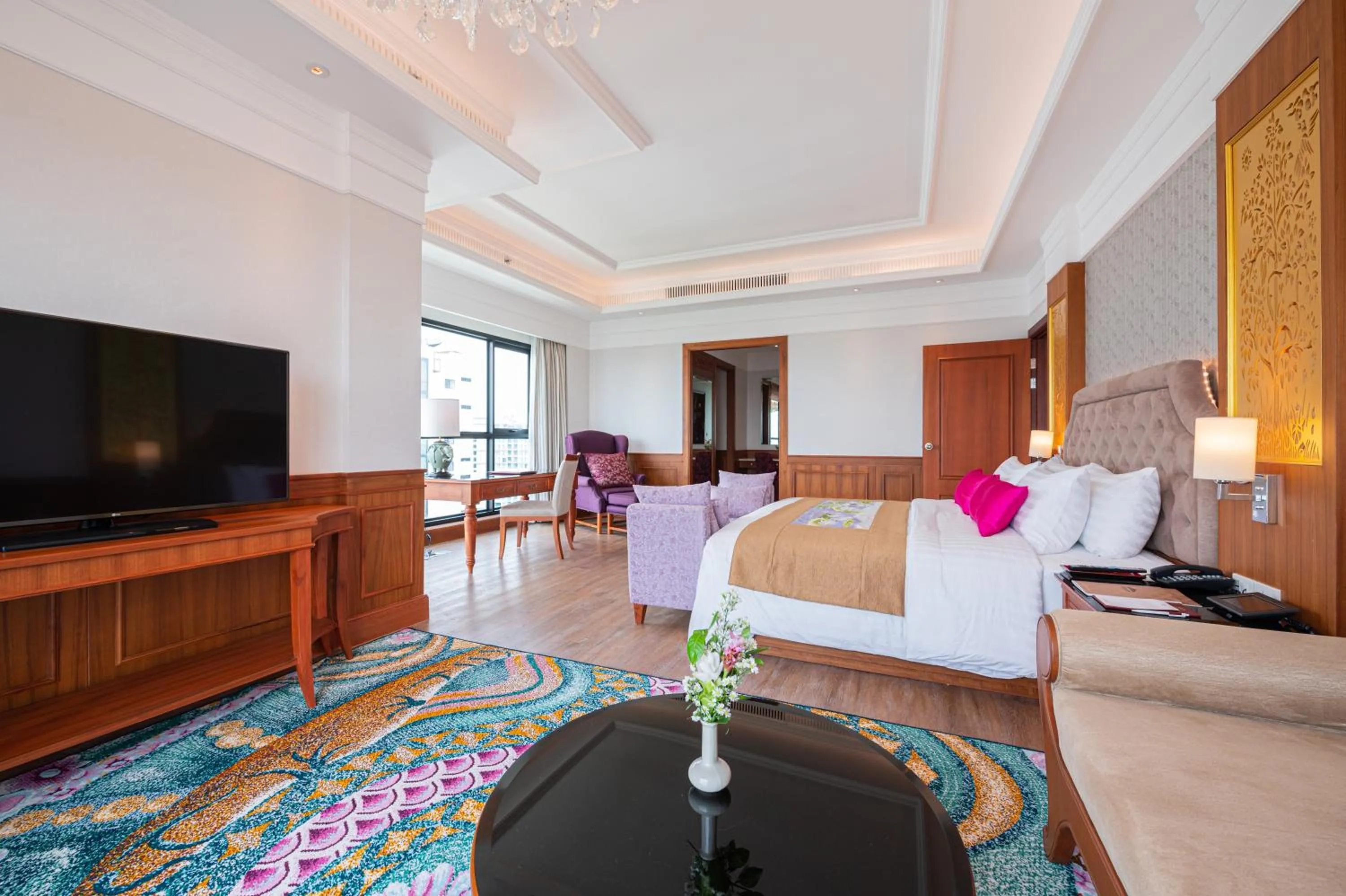 Bedroom in The Empress Premier Chiang Mai