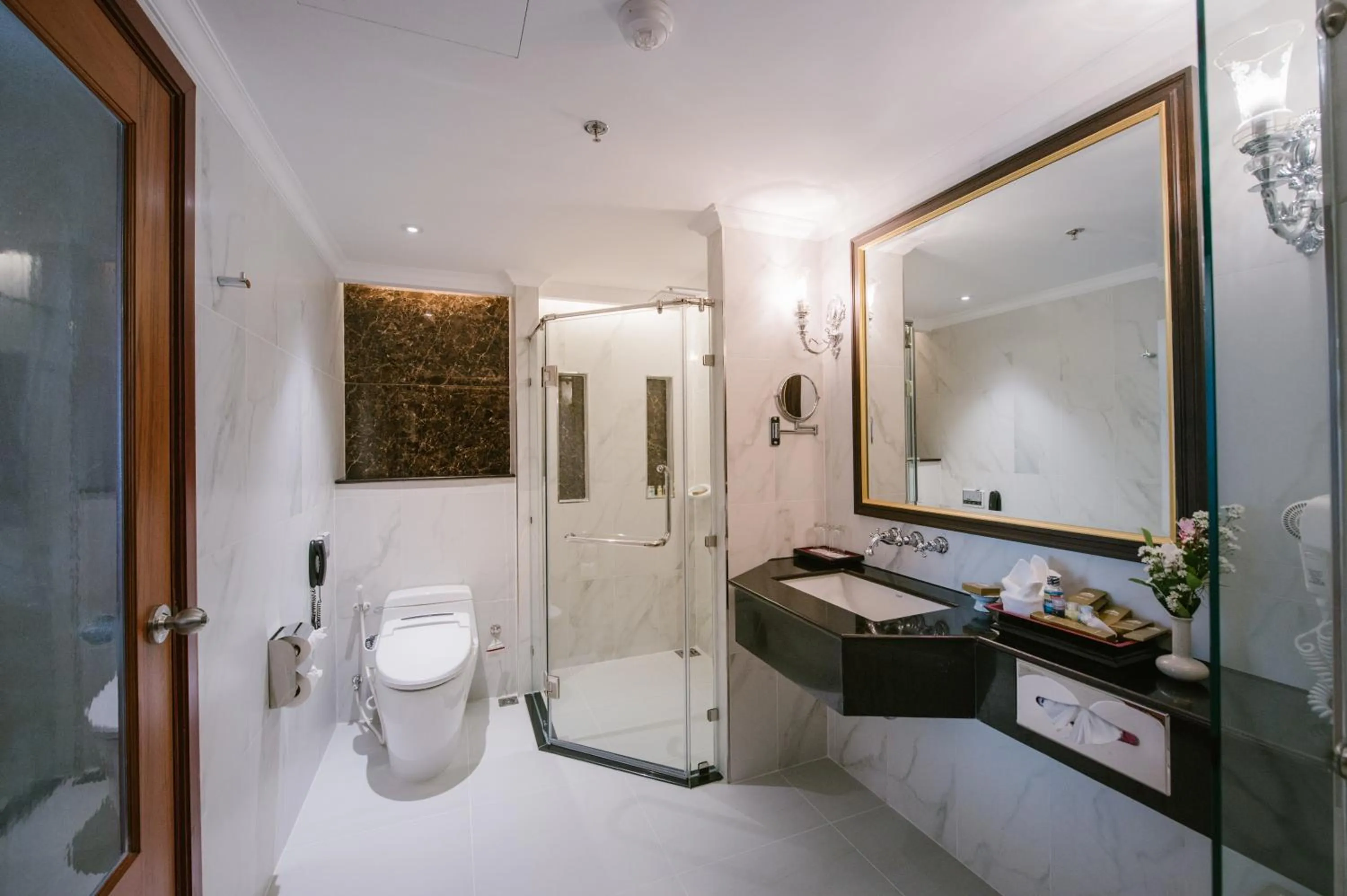 Toilet in The Empress Premier Chiang Mai