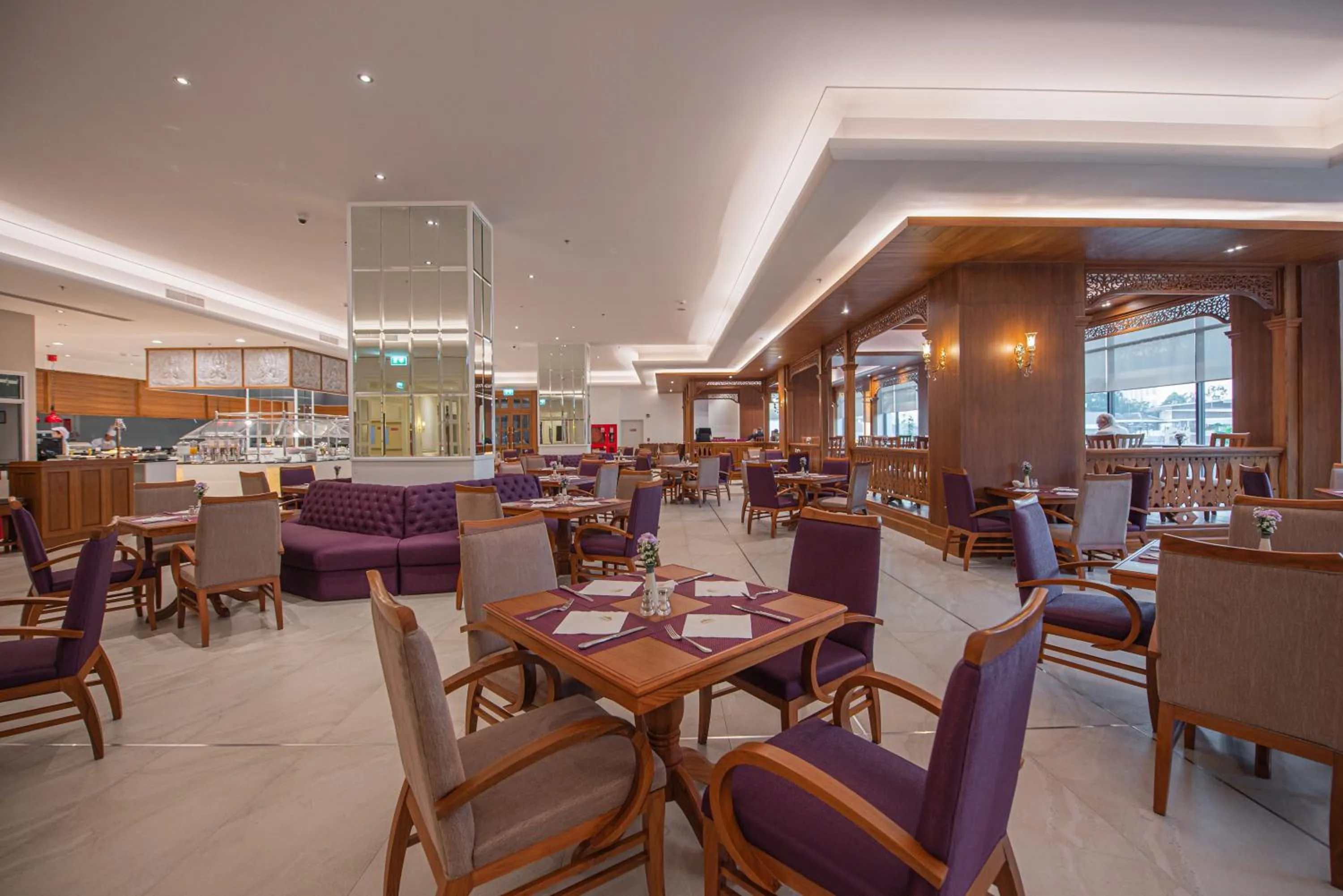 Breakfast in The Empress Premier Chiang Mai