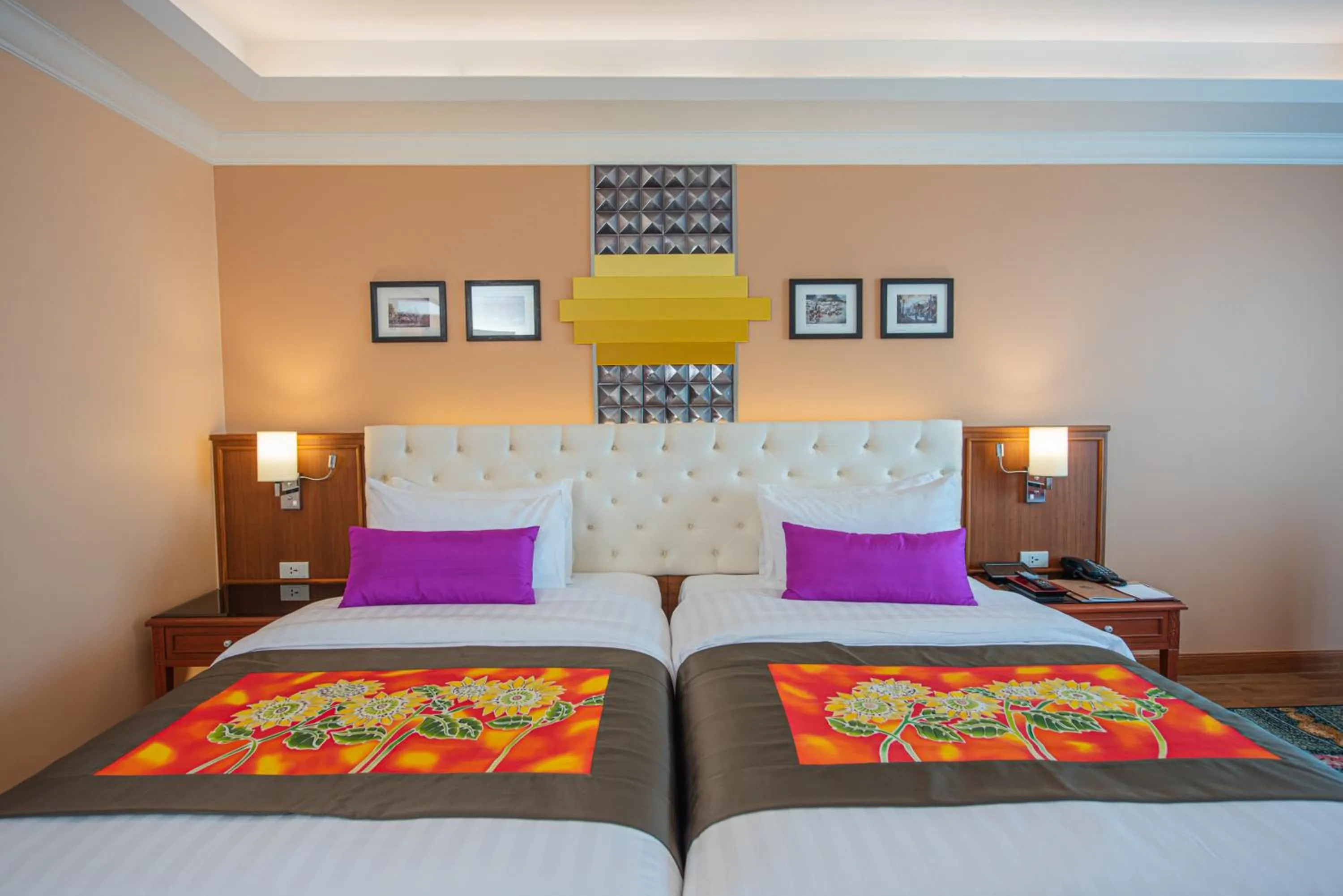 Bed in The Empress Premier Chiang Mai