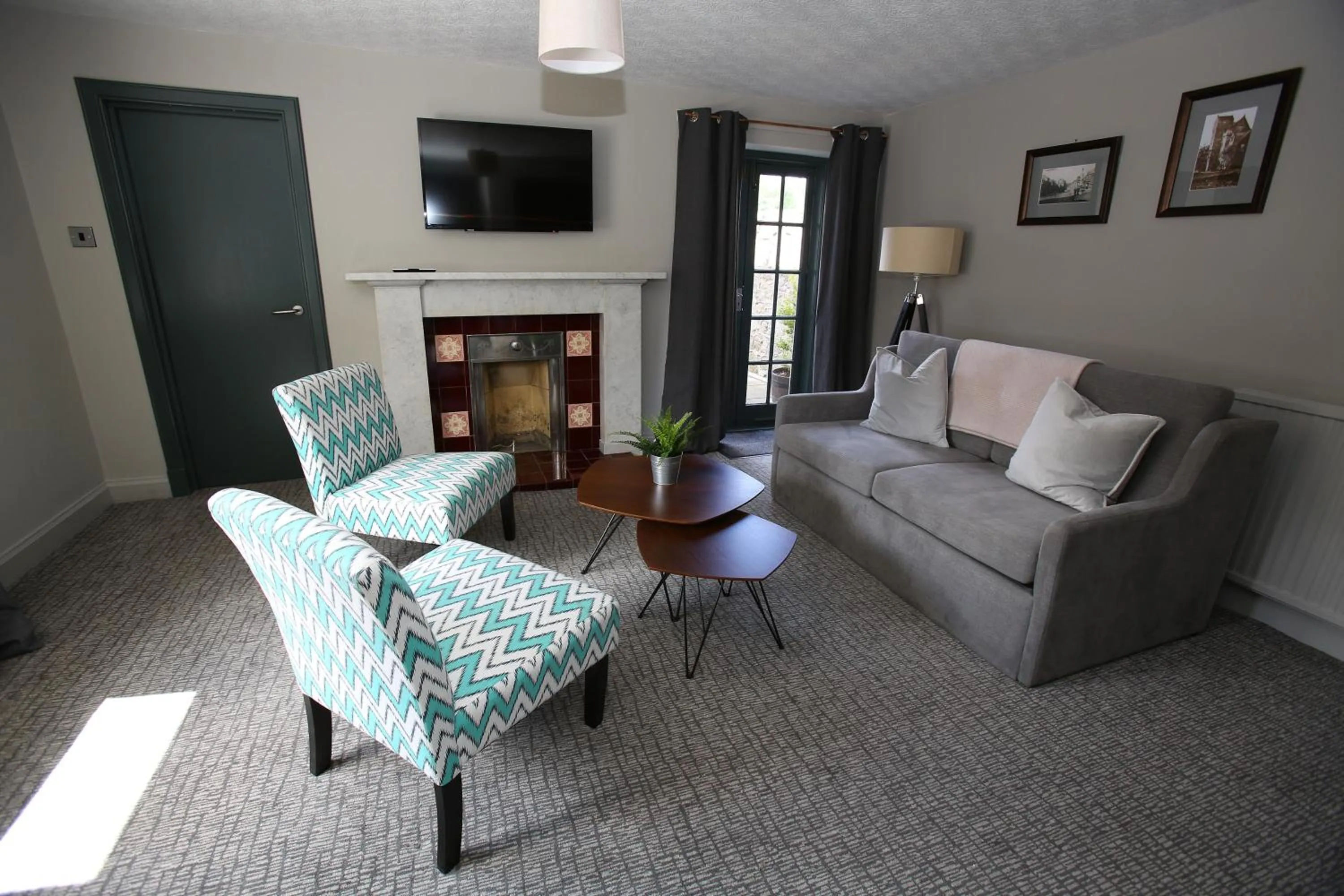 Living room in Kings Arms Hotel