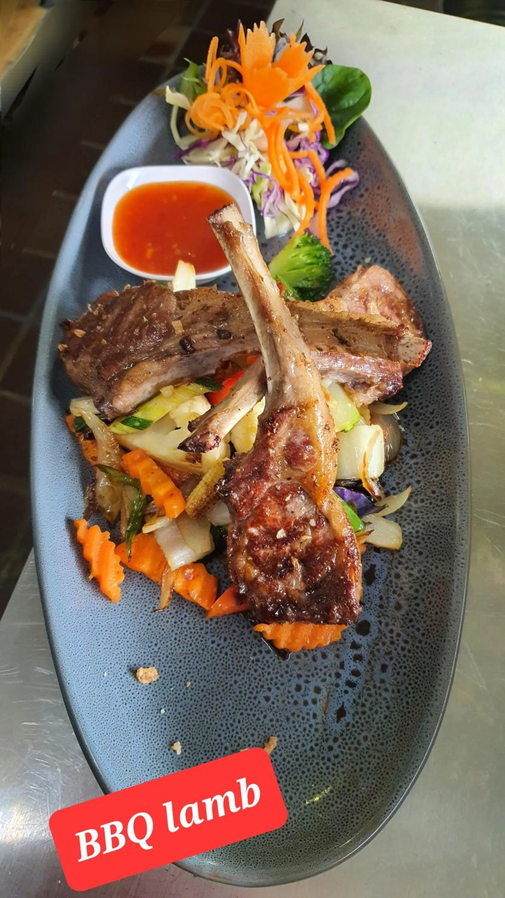 Restaurant/places to eat in Posthouse Motor Lodge