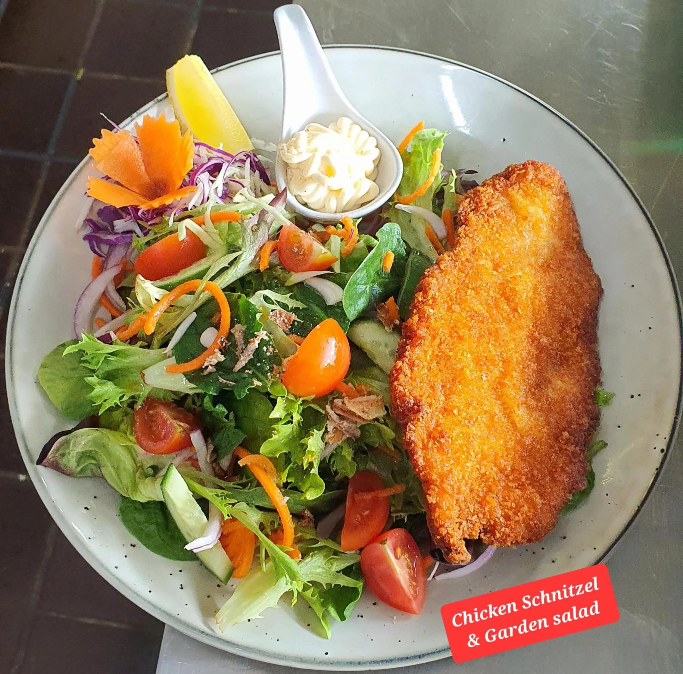 Restaurant/places to eat in Posthouse Motor Lodge