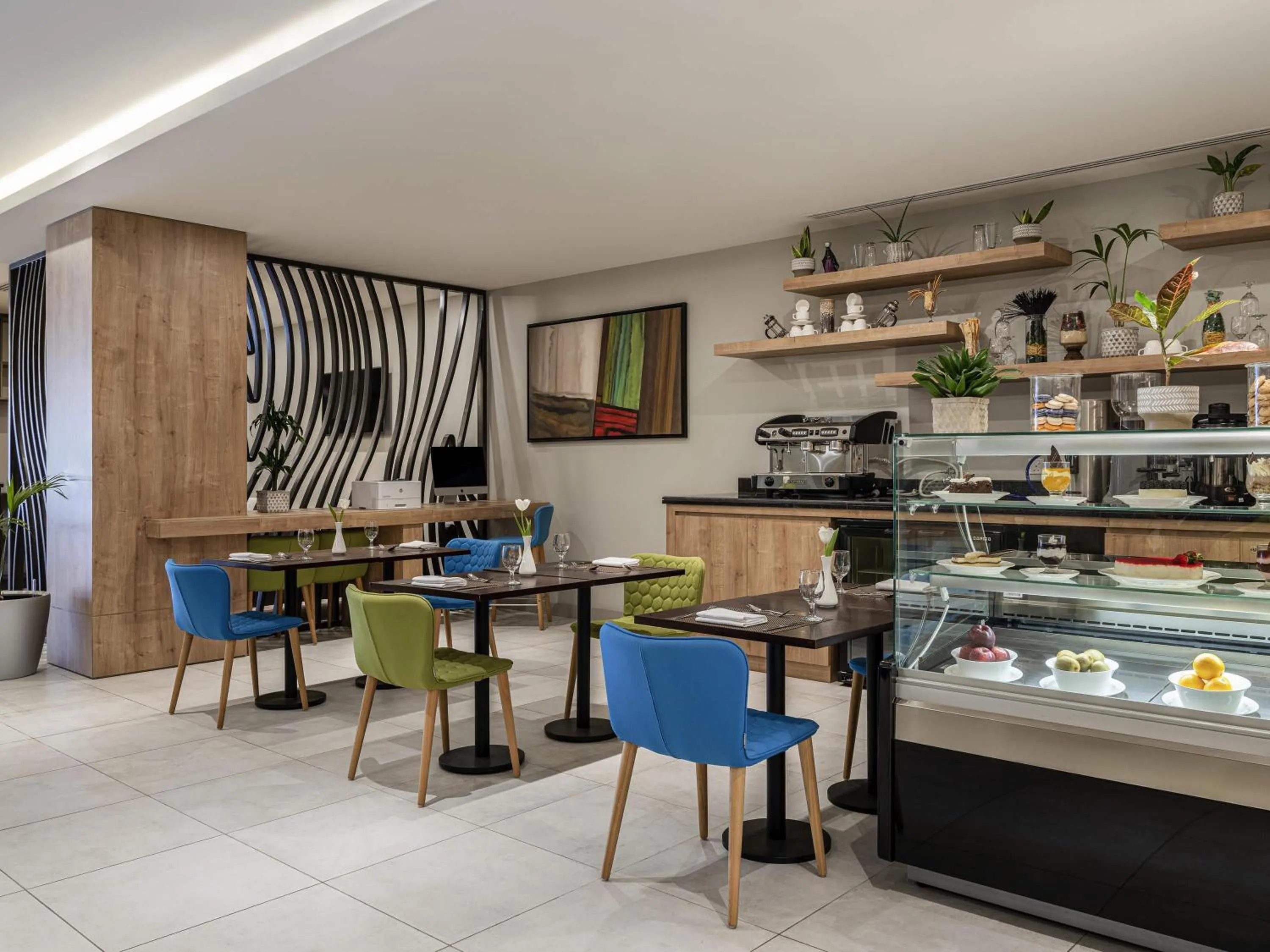 Lounge or bar in Adagio Aparthotel Jeddah Malik Road