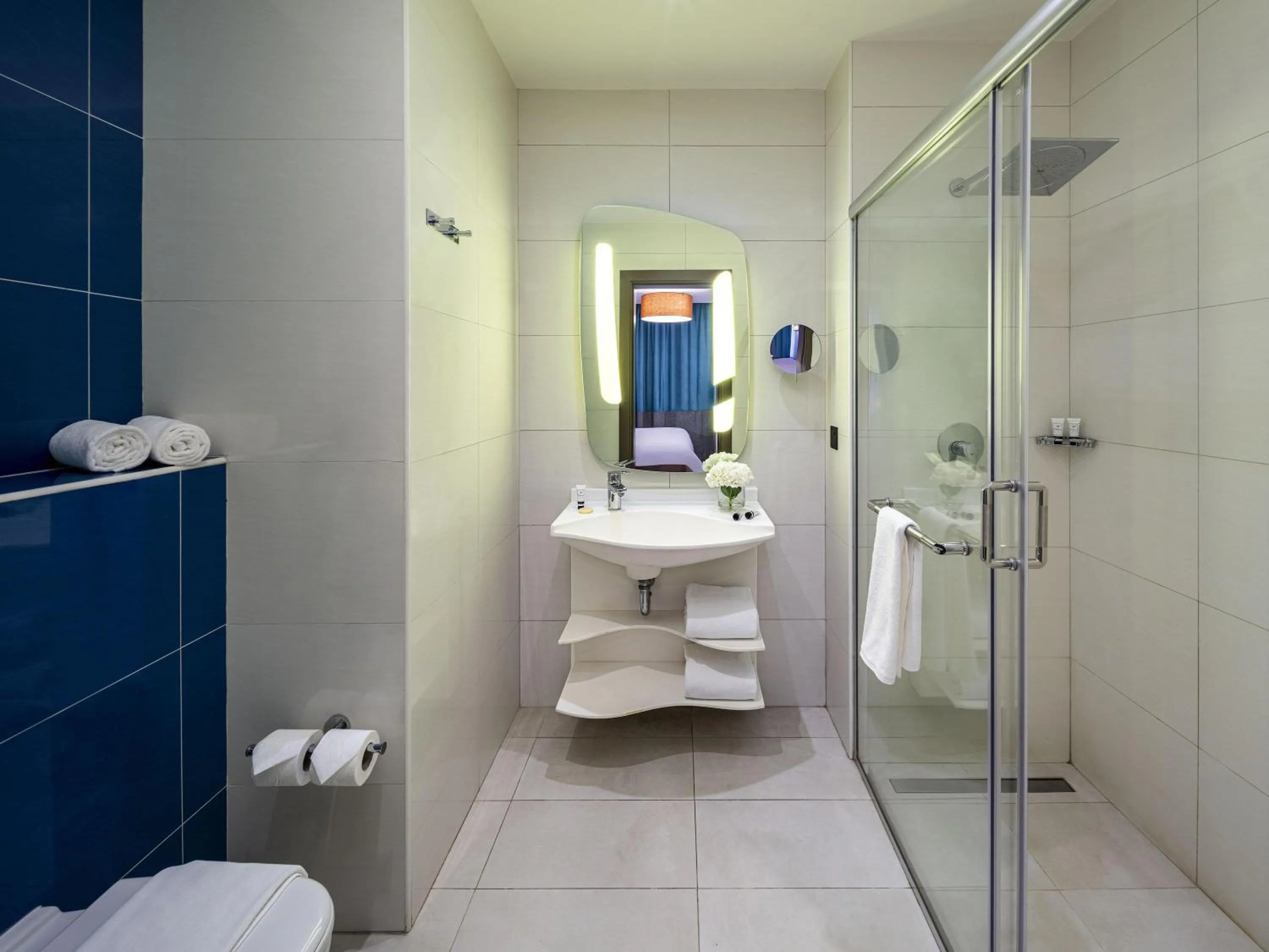 Bedroom in Adagio Aparthotel Jeddah Malik Road