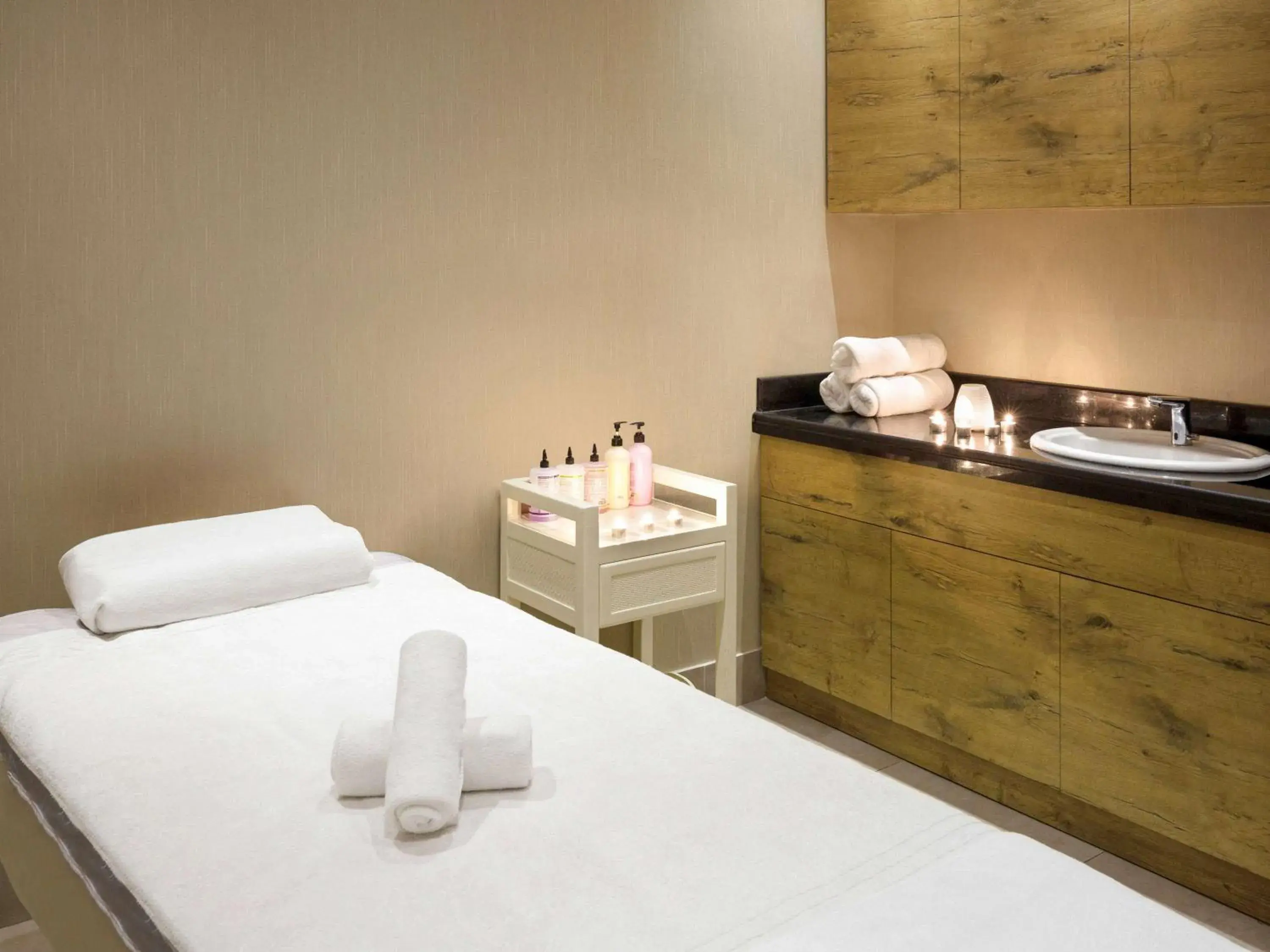 Sports, Bed in Ibis Jeddah Malik Road Sports, Bed in Ibis Jeddah Malik Road