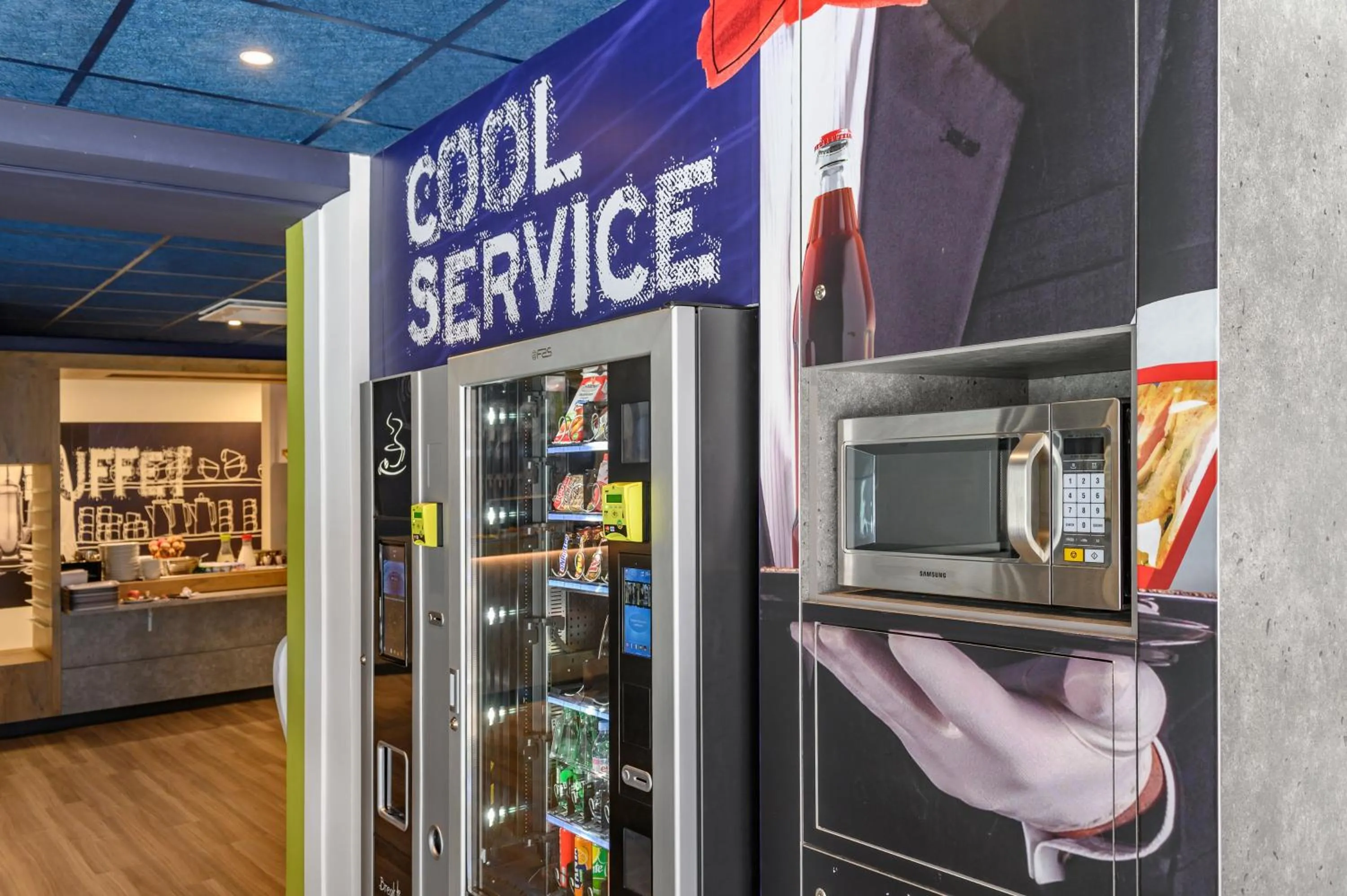 Shopping Area in ibis budget Saint-Étienne Centre Gare Châteaucreux