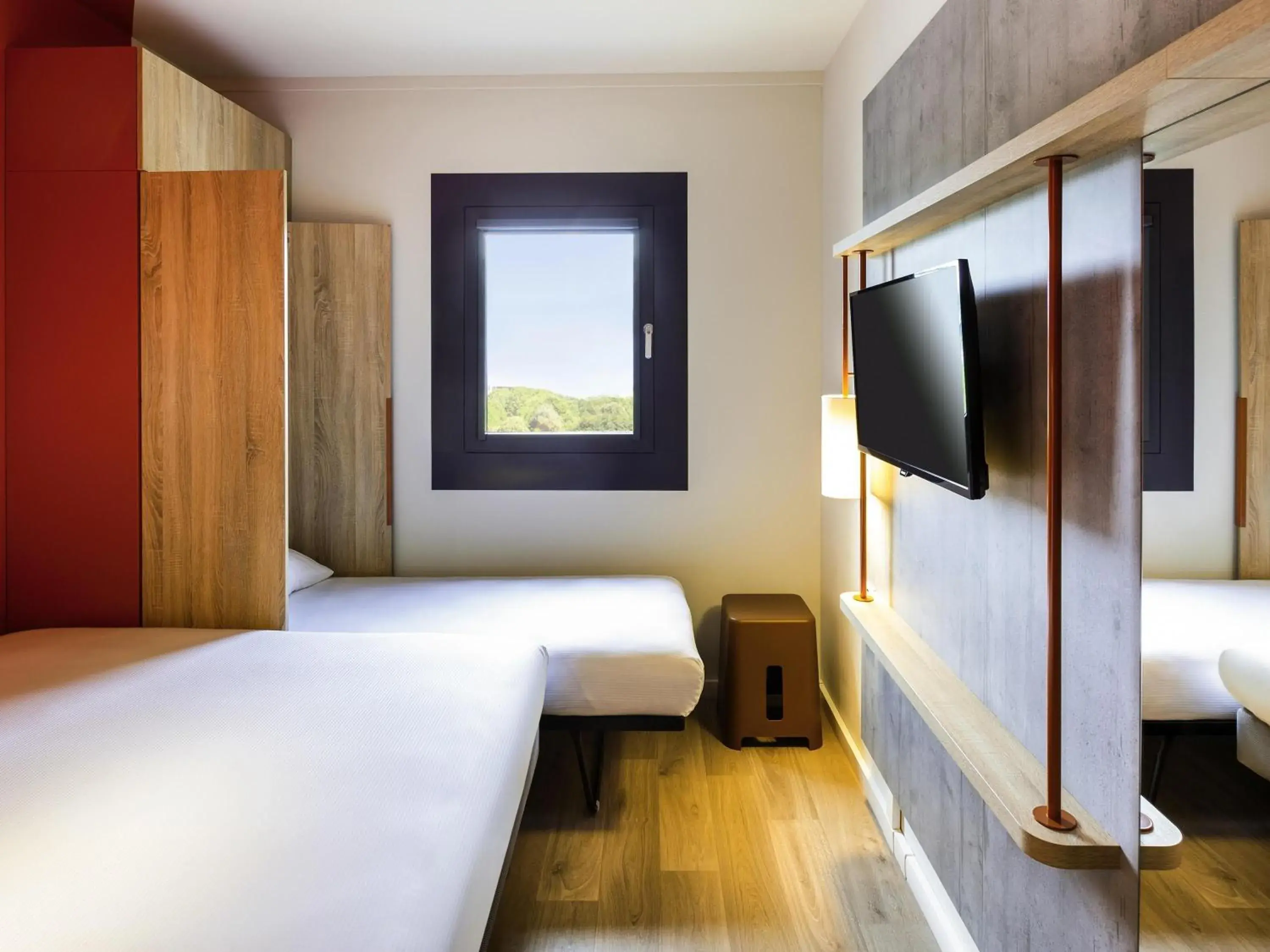 Bedroom, Bed in ibis budget Saint-Étienne Centre Gare Châteaucreux Bedroom, Bed in ibis budget Saint-Étienne Centre Gare Châteaucreux