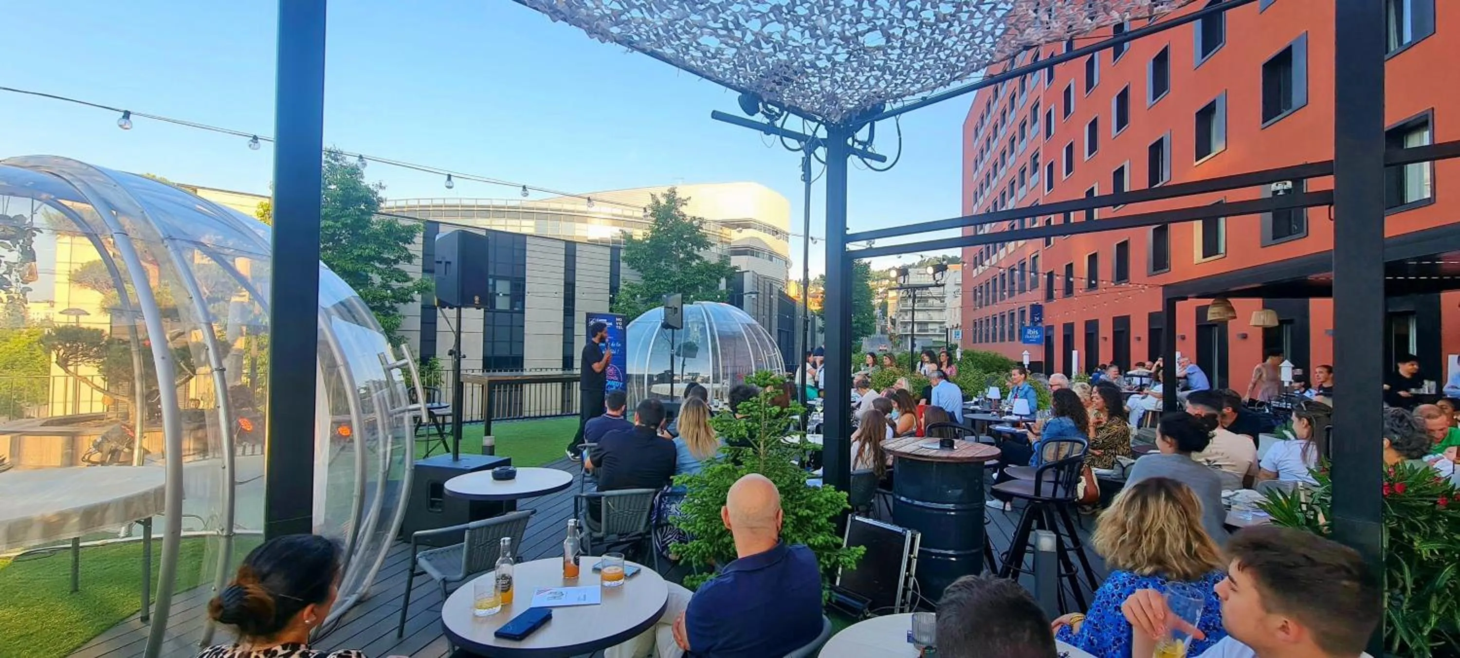 Patio in Novotel Saint-Étienne Centre Gare Châteaucreux