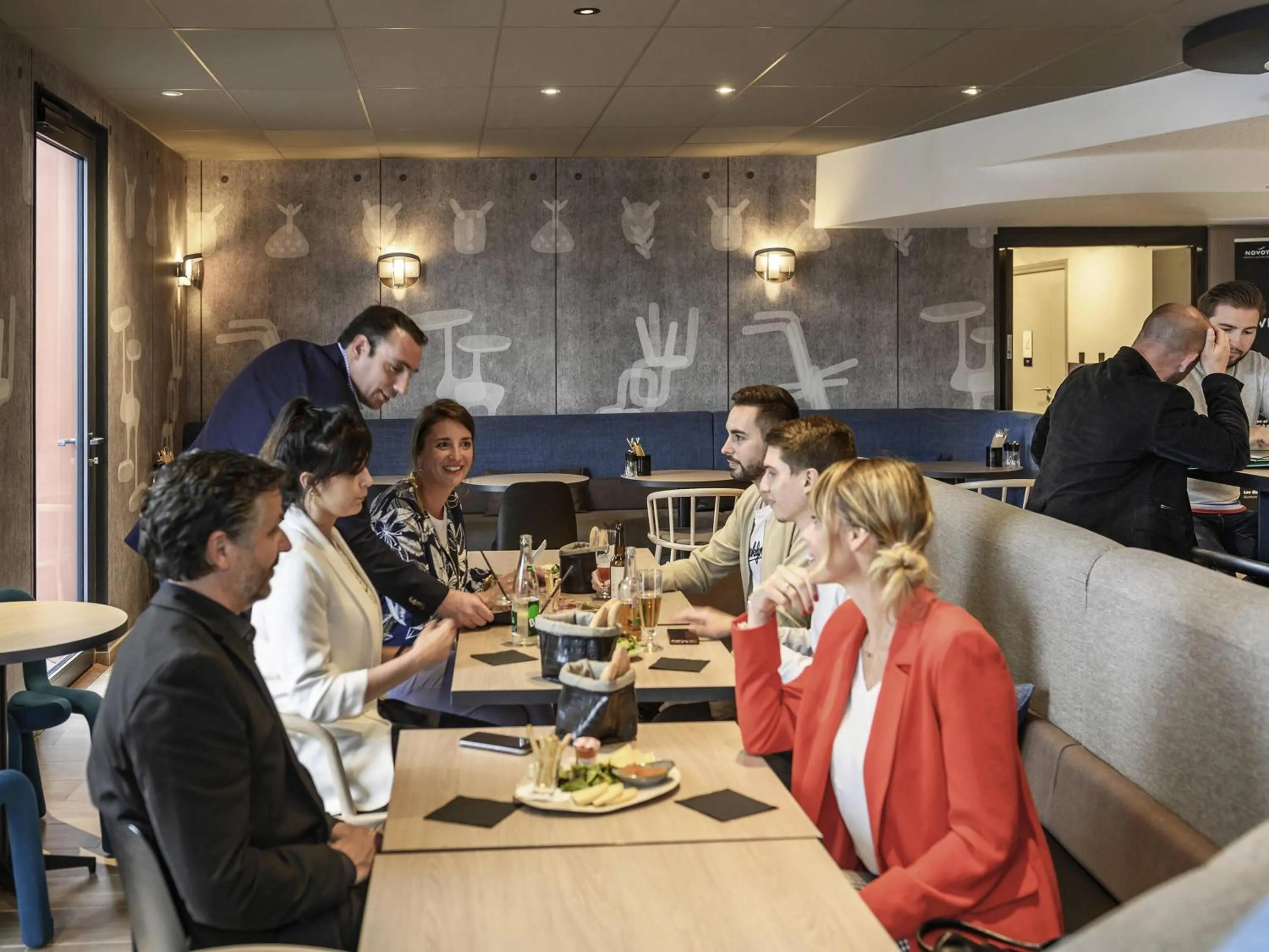 Restaurant/places to eat in Novotel Saint-Étienne Centre Gare Châteaucreux