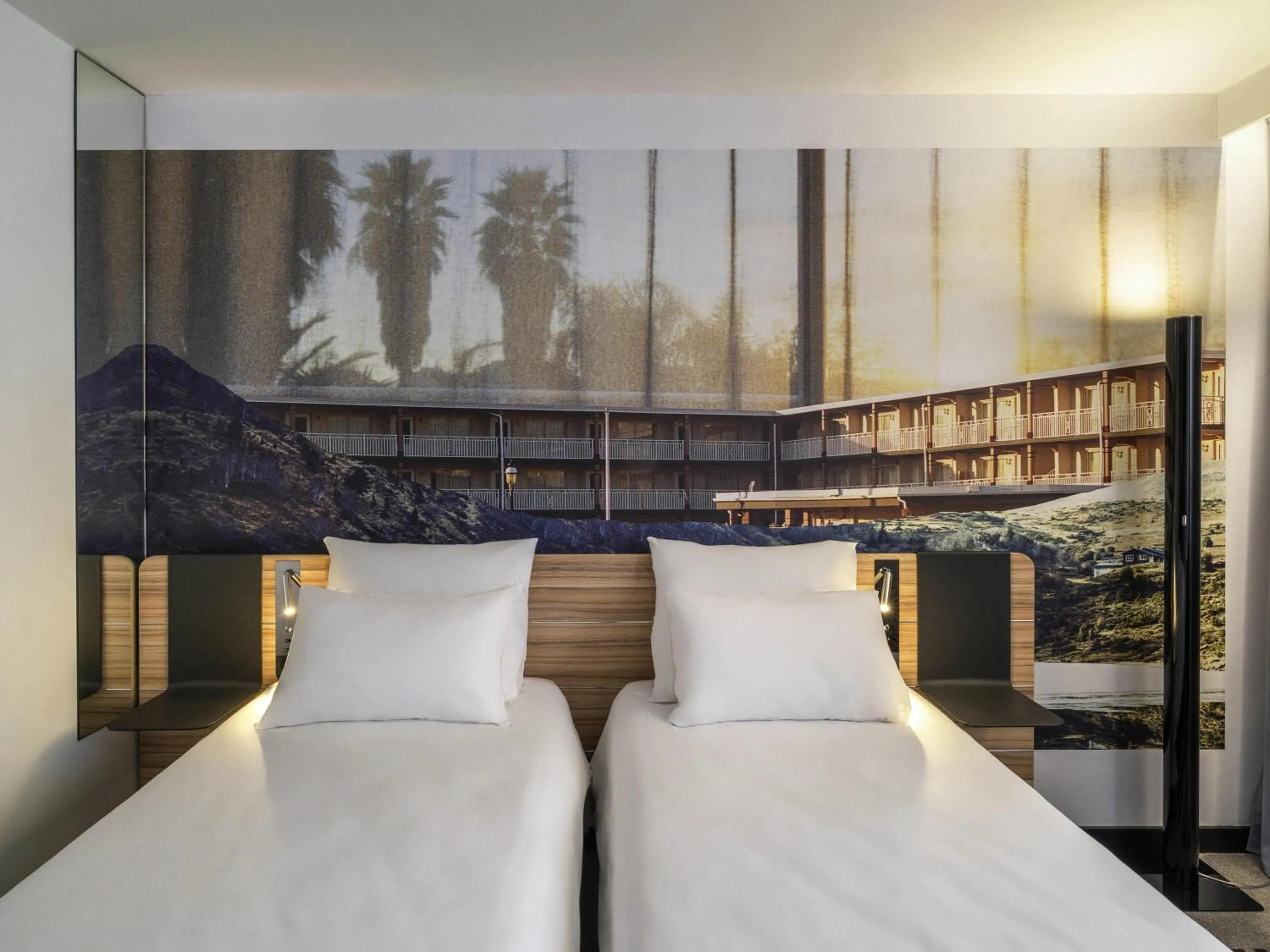 Bedroom, Bed in Novotel Saint-Étienne Centre Gare Châteaucreux