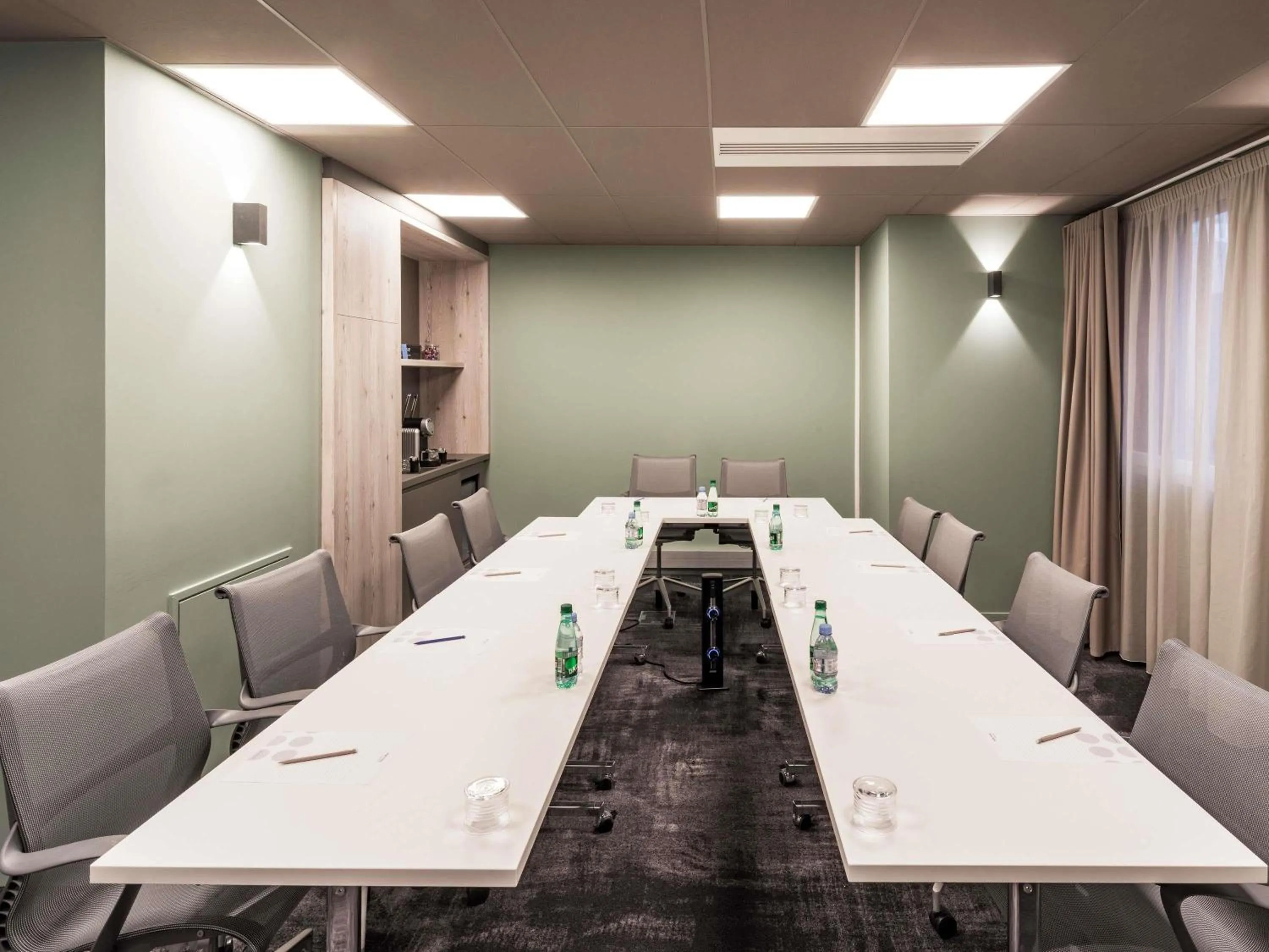 Meeting/conference room in Novotel Saint-Étienne Centre Gare Châteaucreux