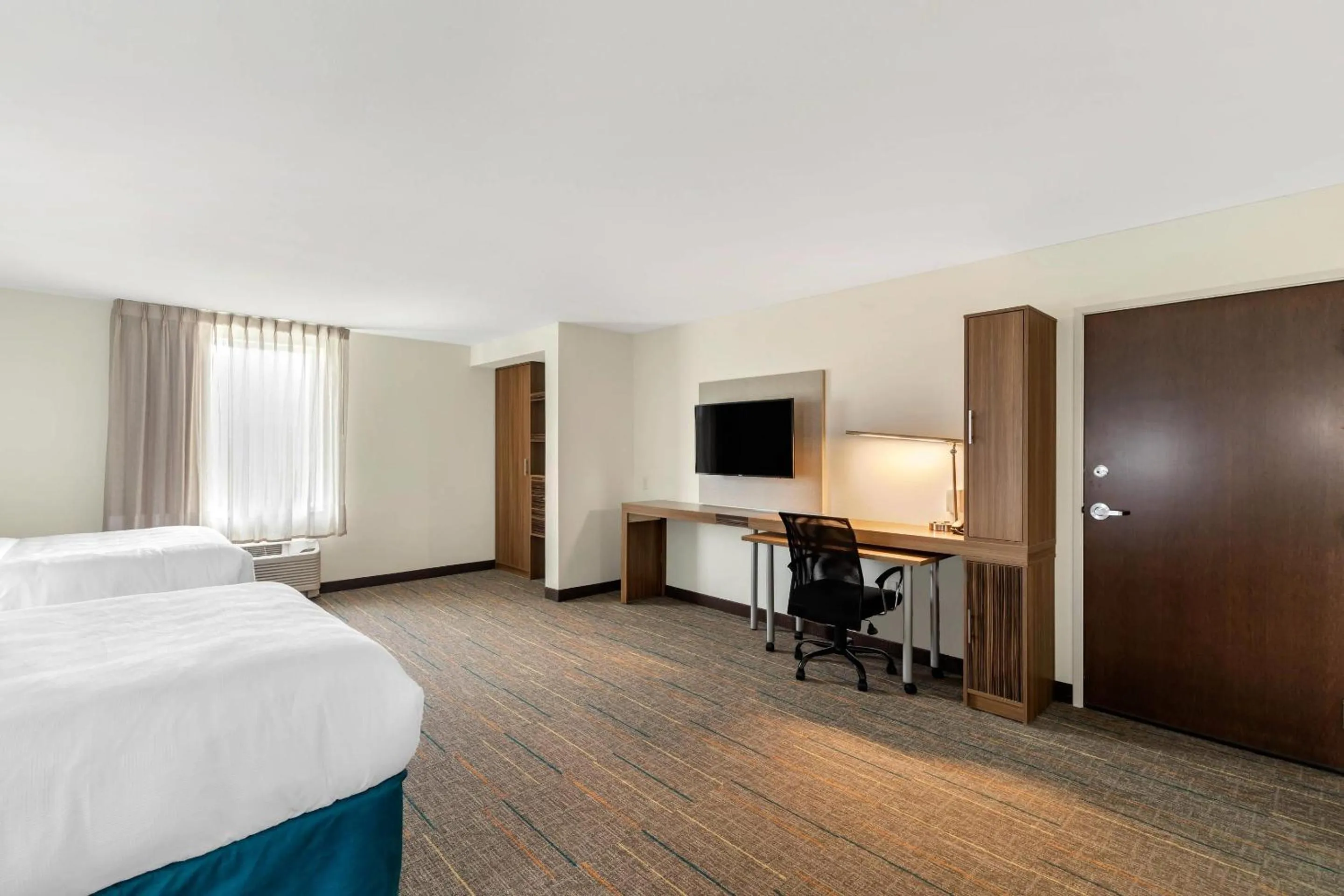 Bedroom, Bed in MainStay Suites Lancaster Dallas South