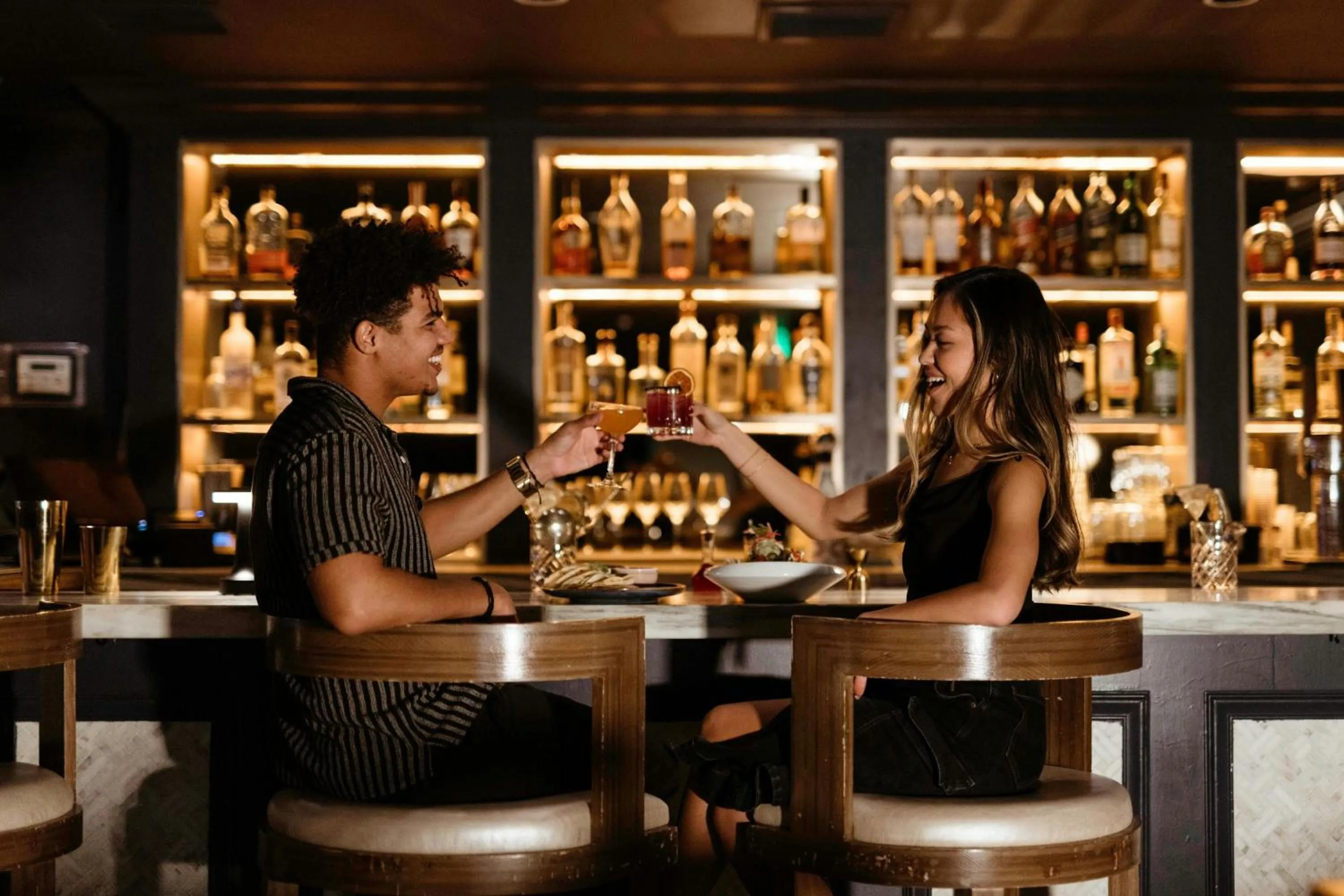 Lounge or bar in Hotel Dena, Pasadena Los Angeles, a Tribute Portfolio Hotel