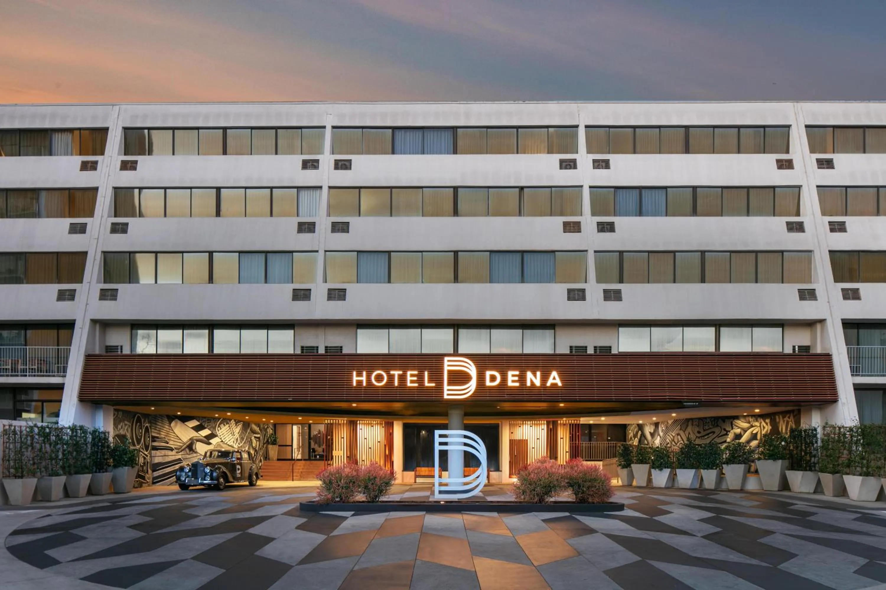Facade/entrance in Hotel Dena, Pasadena Los Angeles, a Tribute Portfolio Hotel