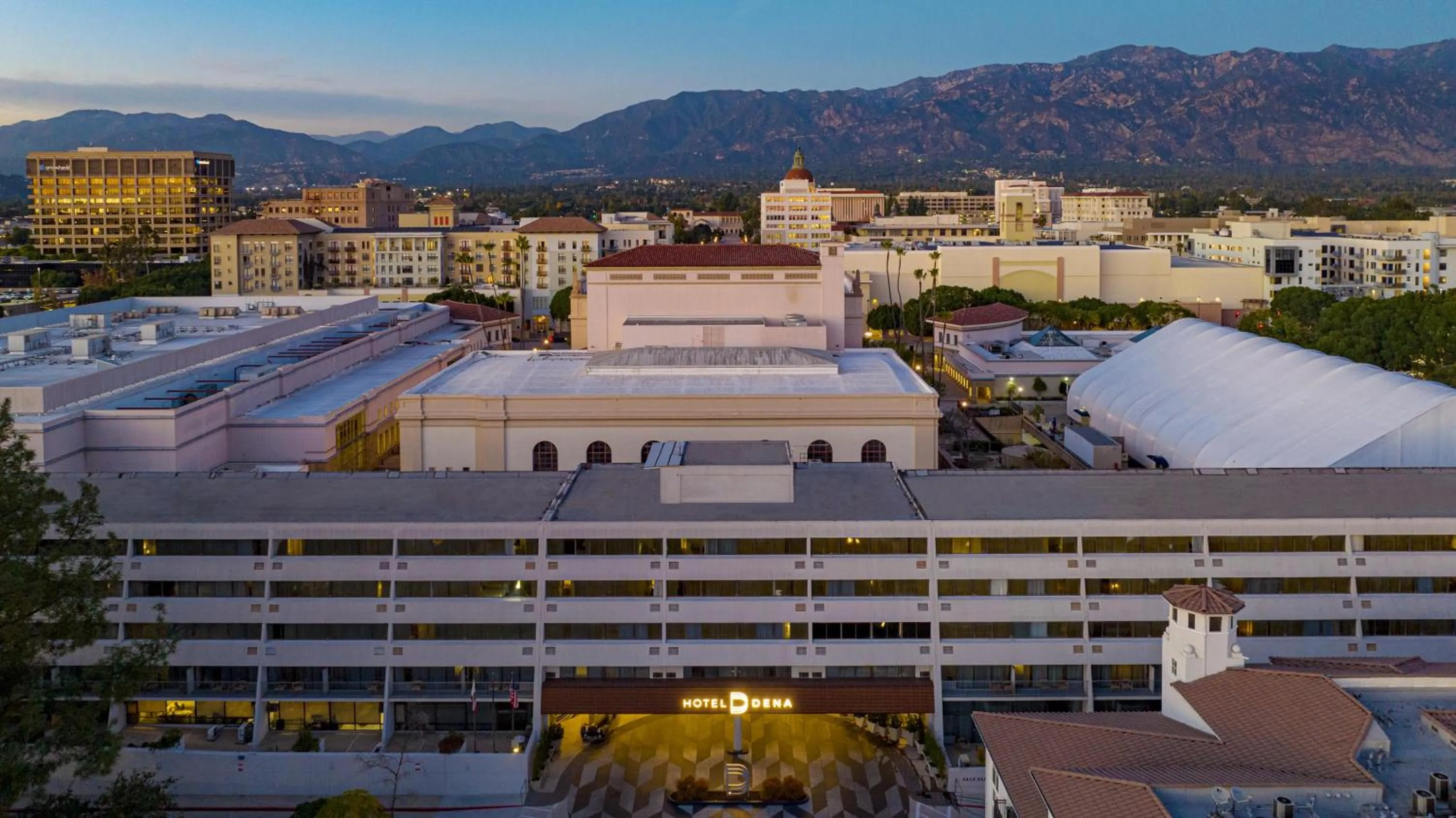 Facade/entrance in Hotel Dena, Pasadena Los Angeles, a Tribute Portfolio Hotel