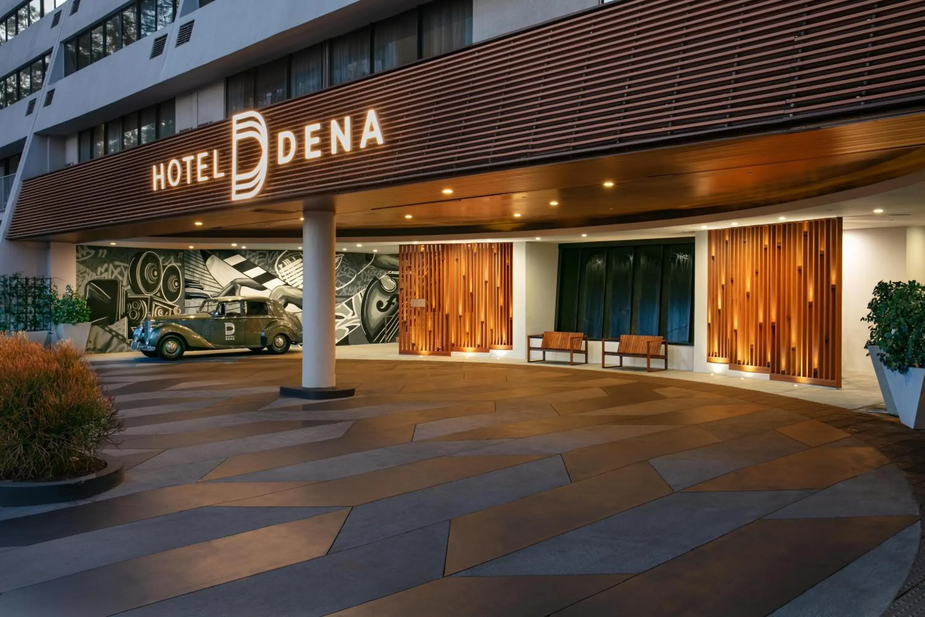 Facade/entrance in Hotel Dena, Pasadena Los Angeles, a Tribute Portfolio Hotel Facade/entrance in Hotel Dena, Pasadena Los Angeles, a Tribute Portfolio Hotel