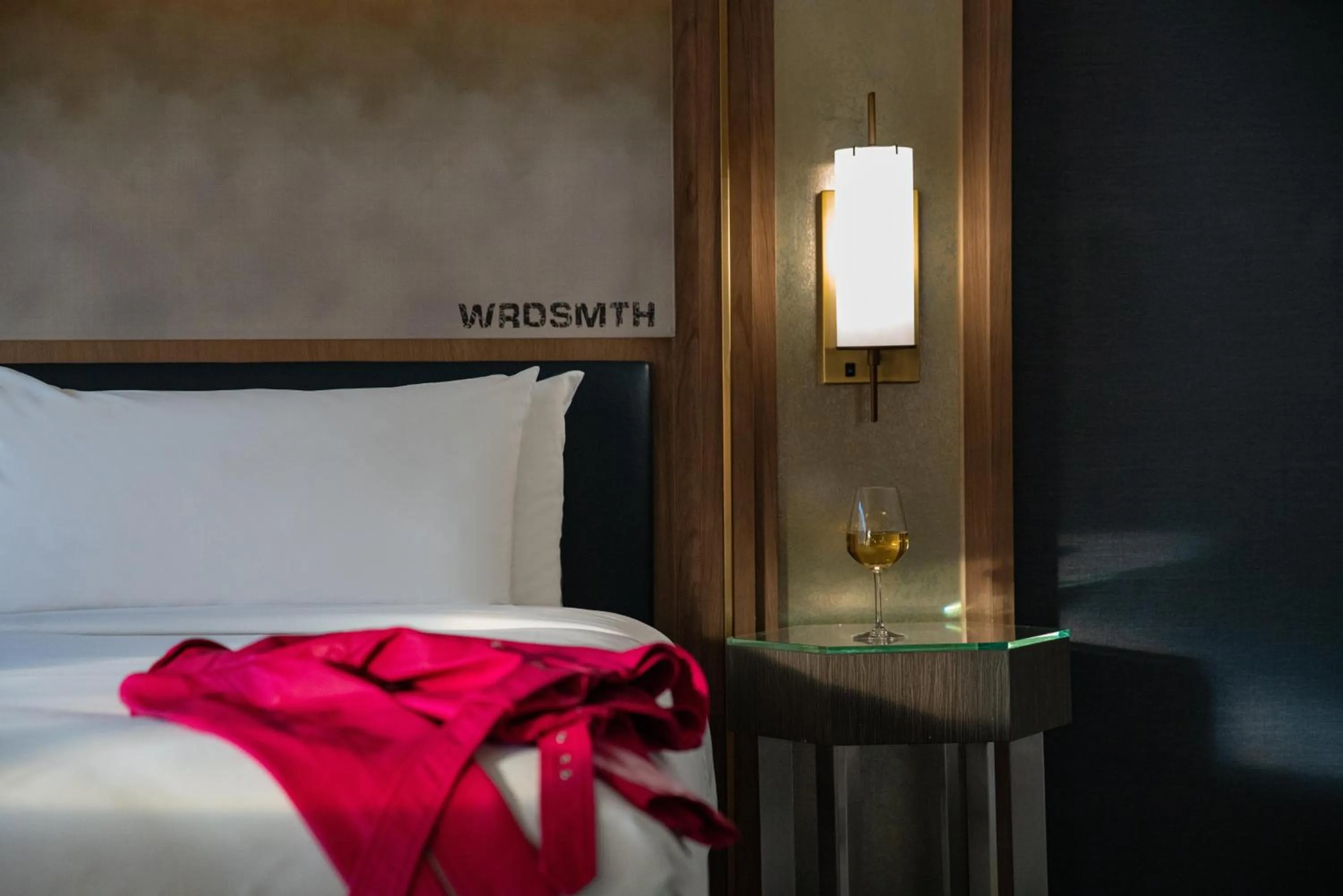 Bedroom, Bed in Hotel Dena, Pasadena Los Angeles, a Tribute Portfolio Hotel