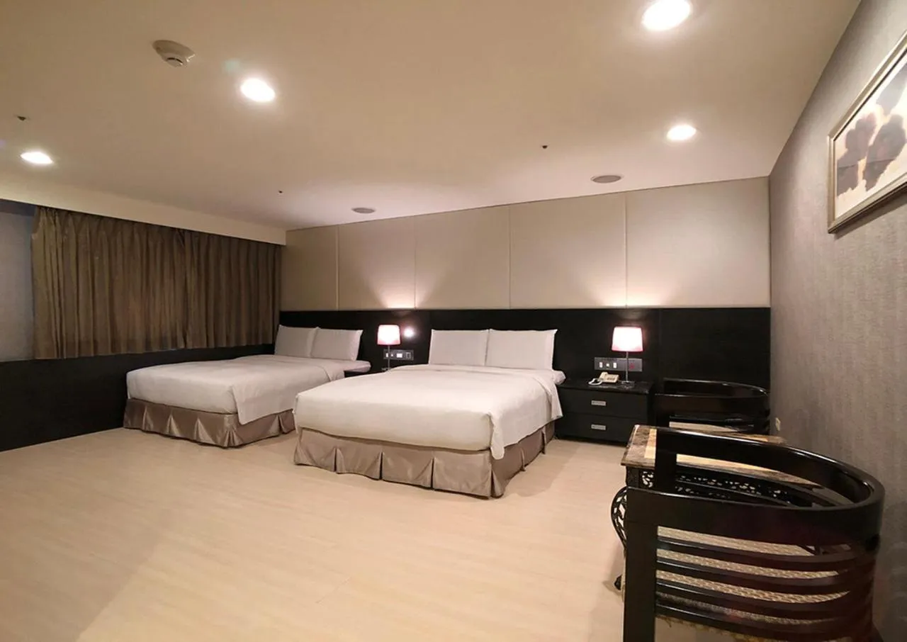 Bed in Shihzuwan Hotel – Kaohsiung Station