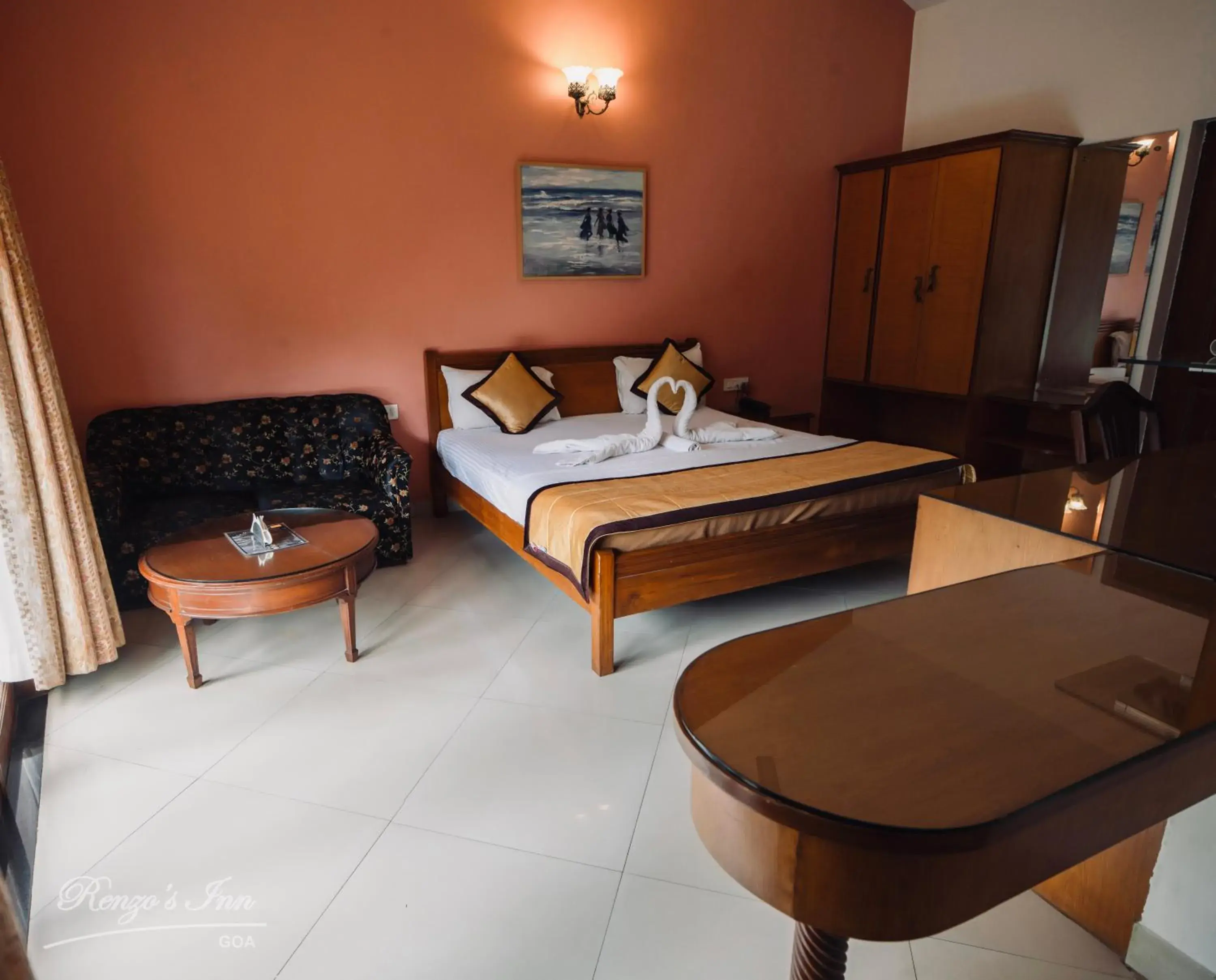 Bed in Renzo's Inn Bed in Renzo's Inn