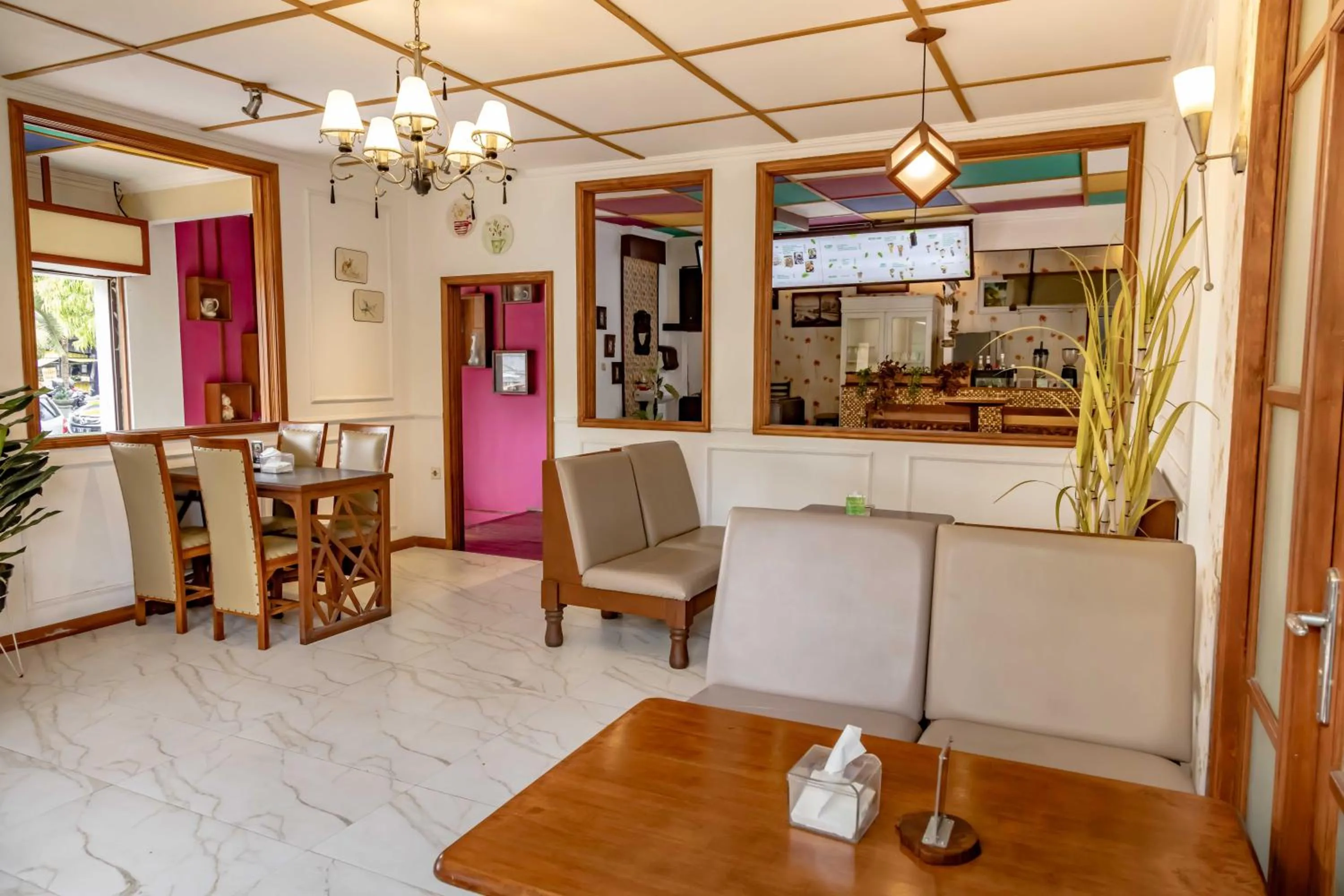 Restaurant/places to eat in Family Hotel Gradia 2