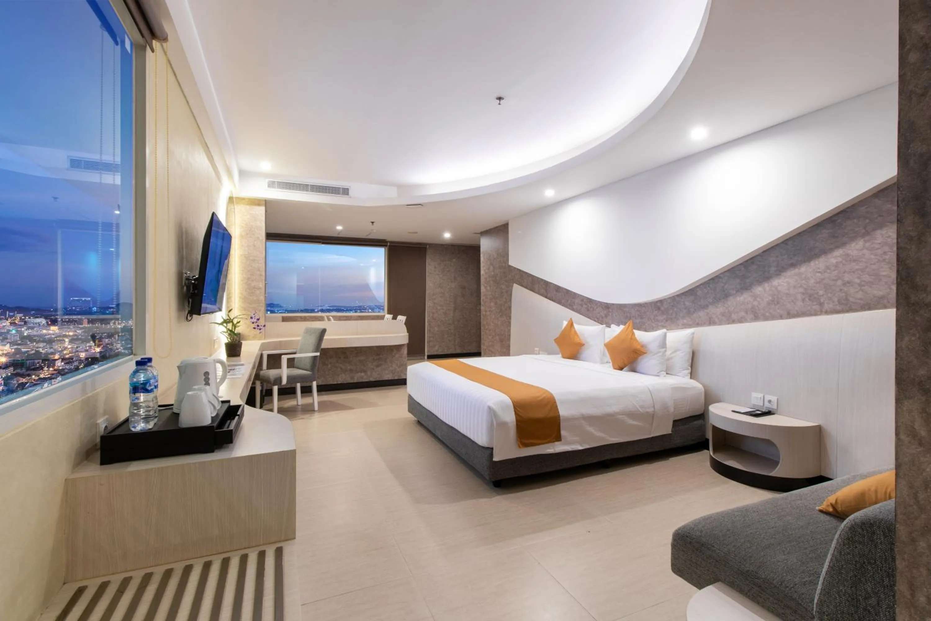 Bedroom, Bed in Aston Cirebon Hotel and Convention Center