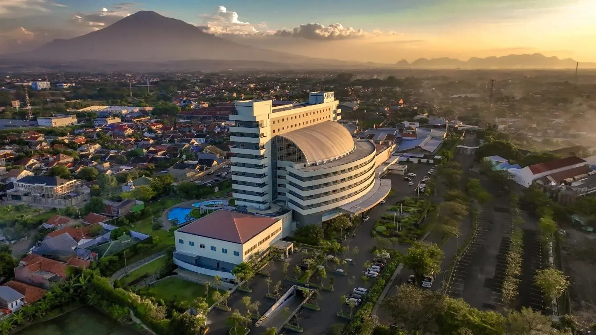 Property building in Aston Cirebon Hotel and Convention Center Property building in Aston Cirebon Hotel and Convention Center