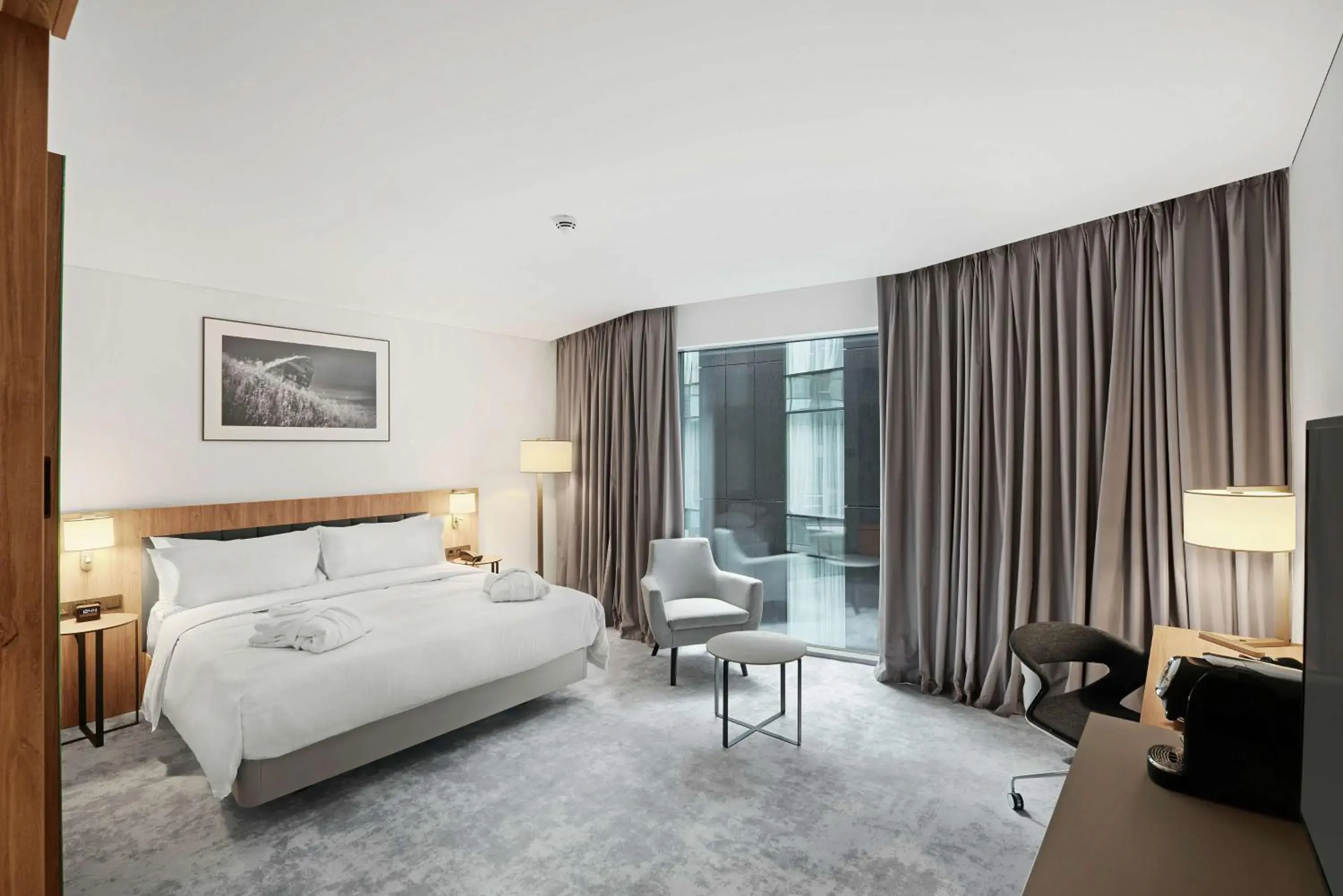 Deluxe King Room in Hilton Garden Inn Vilnius City Centre Deluxe King Room in Hilton Garden Inn Vilnius City Centre