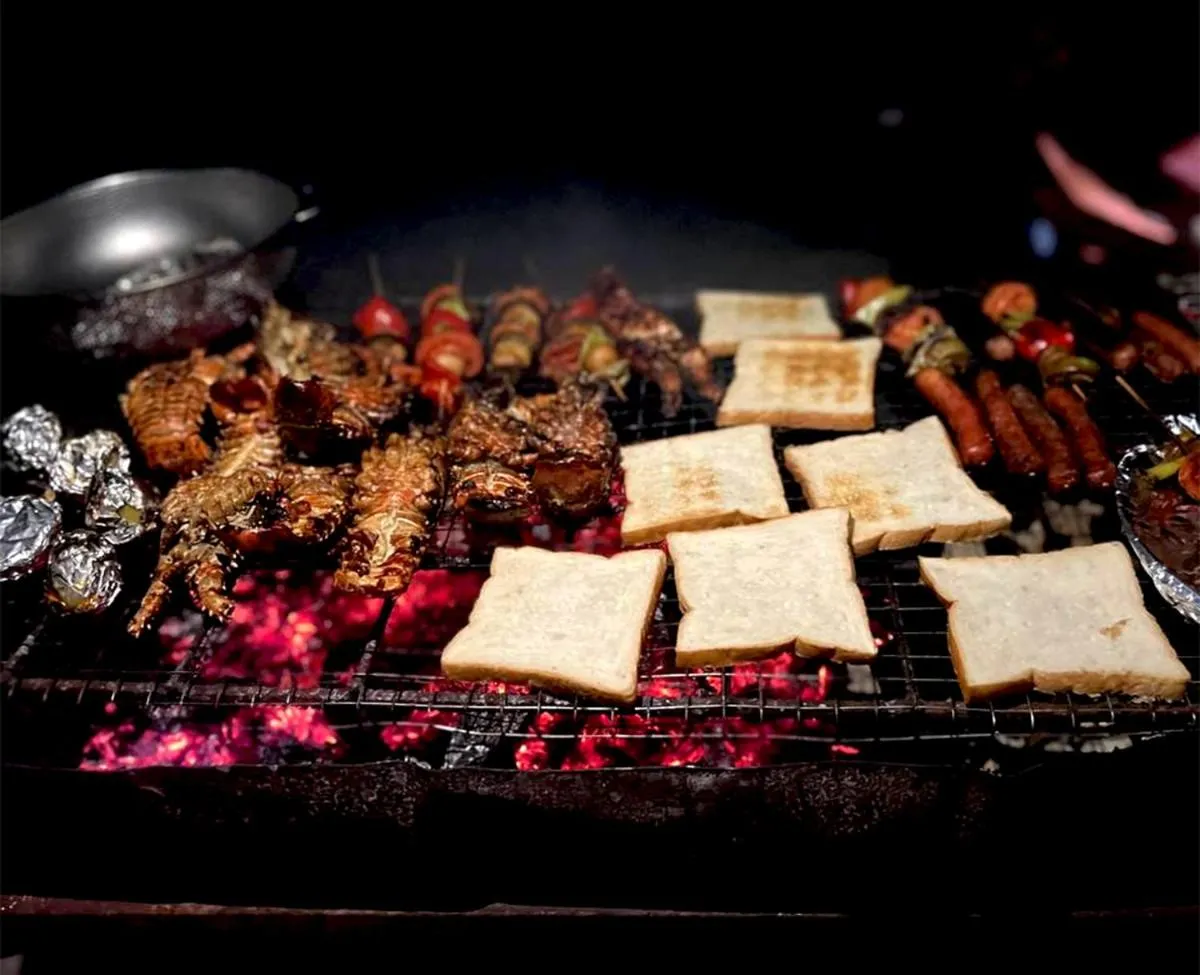 BBQ facilities in Isle Royal Inn