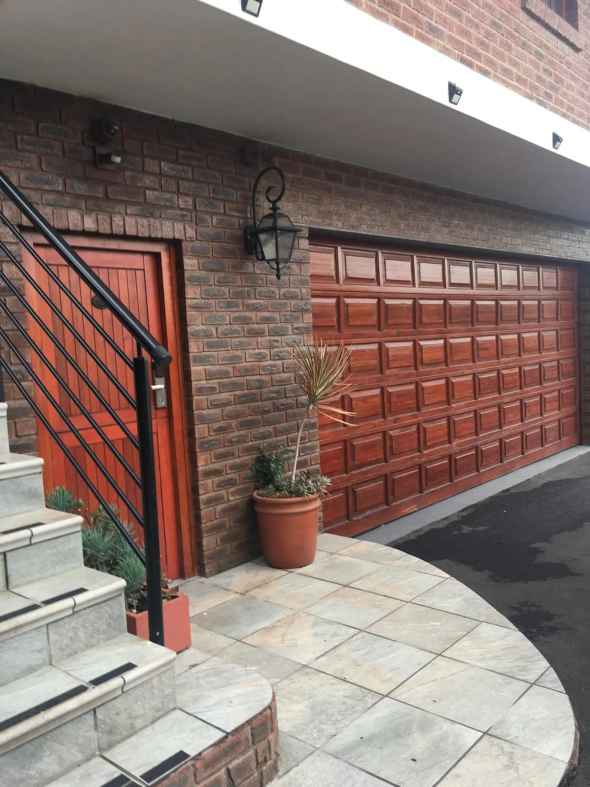 Facade/entrance in The Travel Inn Durban