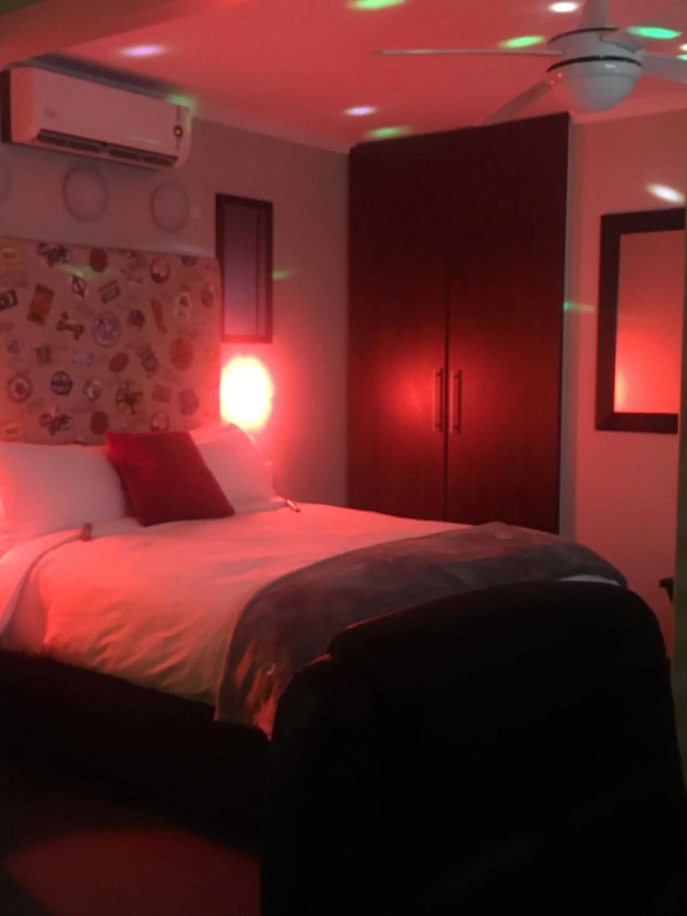 Bed in The Travel Inn Durban