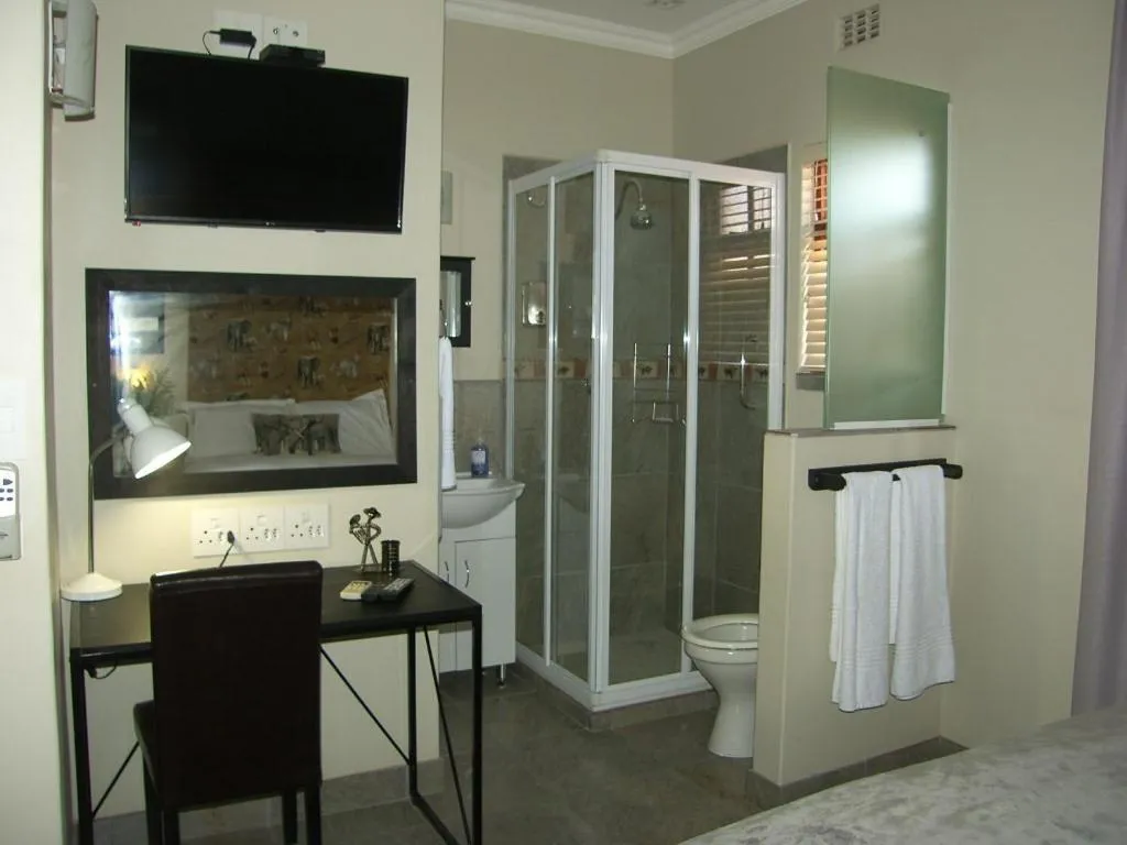 Shower in The Travel Inn Durban