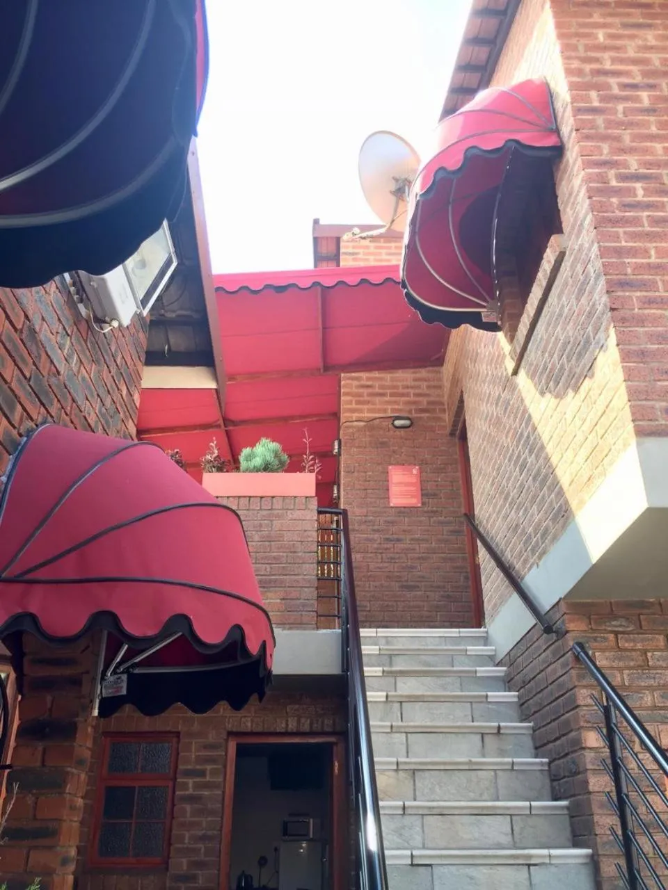 Facade/entrance in The Travel Inn Durban