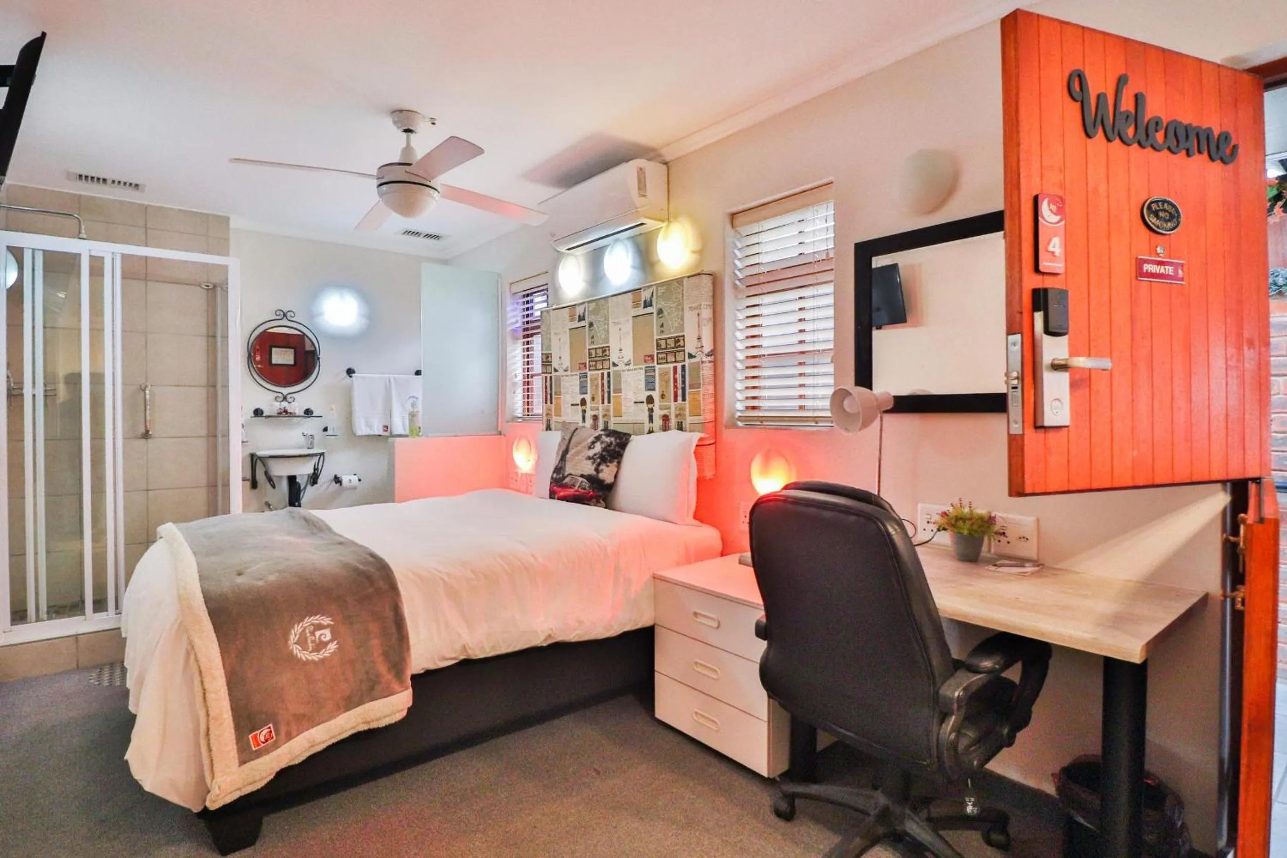 Bed in The Travel Inn Durban