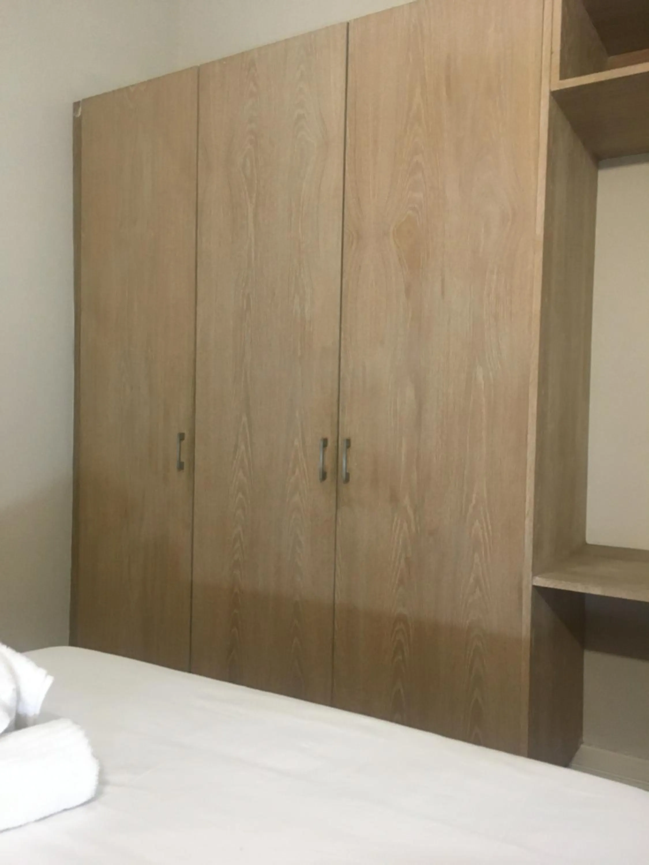 wardrobe, Bed in The Travel Inn Durban
