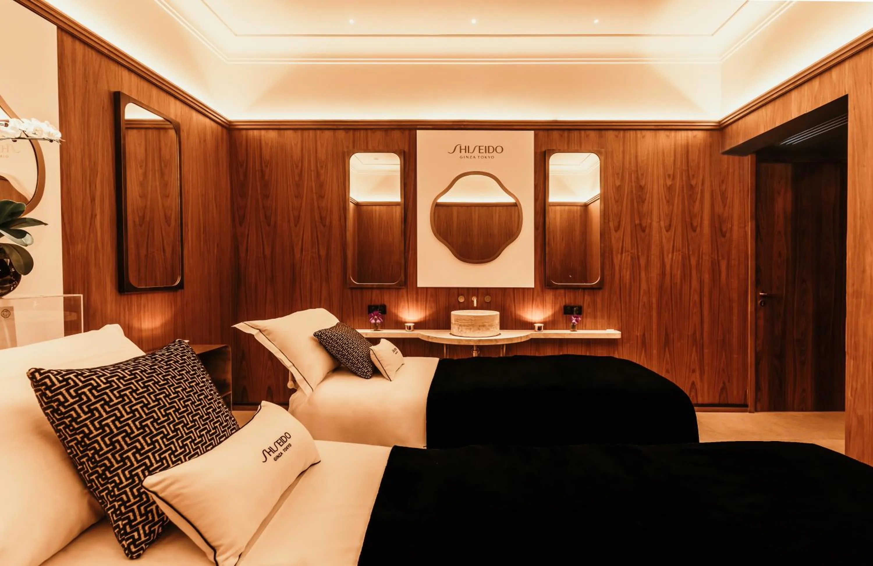 Massage in Les Jardins du Faubourg Hotel & Spa by Shiseido