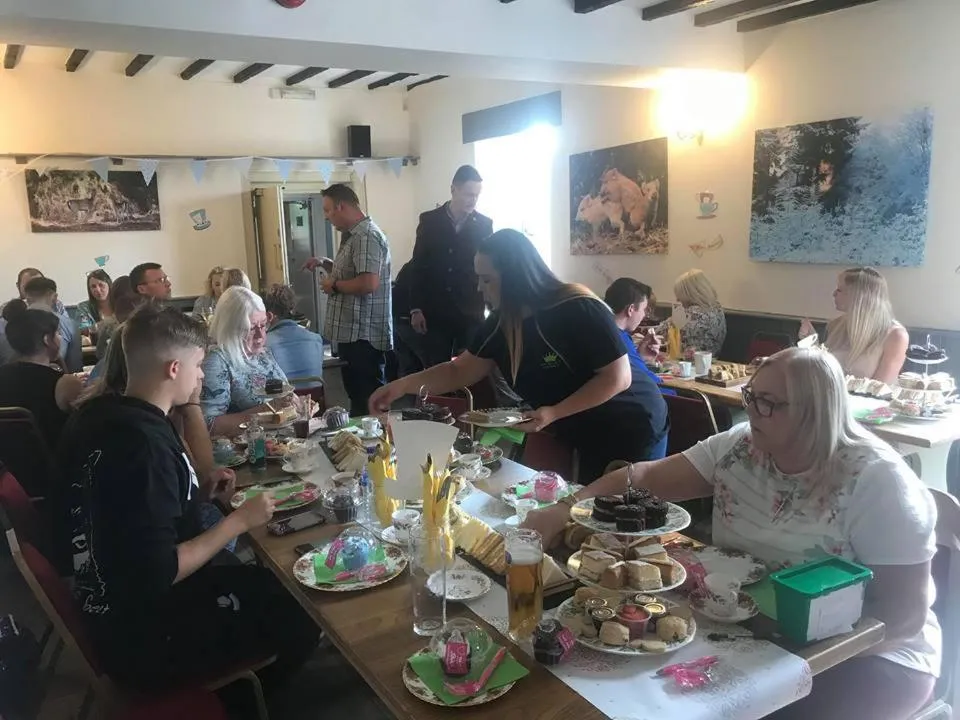 Restaurant/places to eat in White Hart Inn